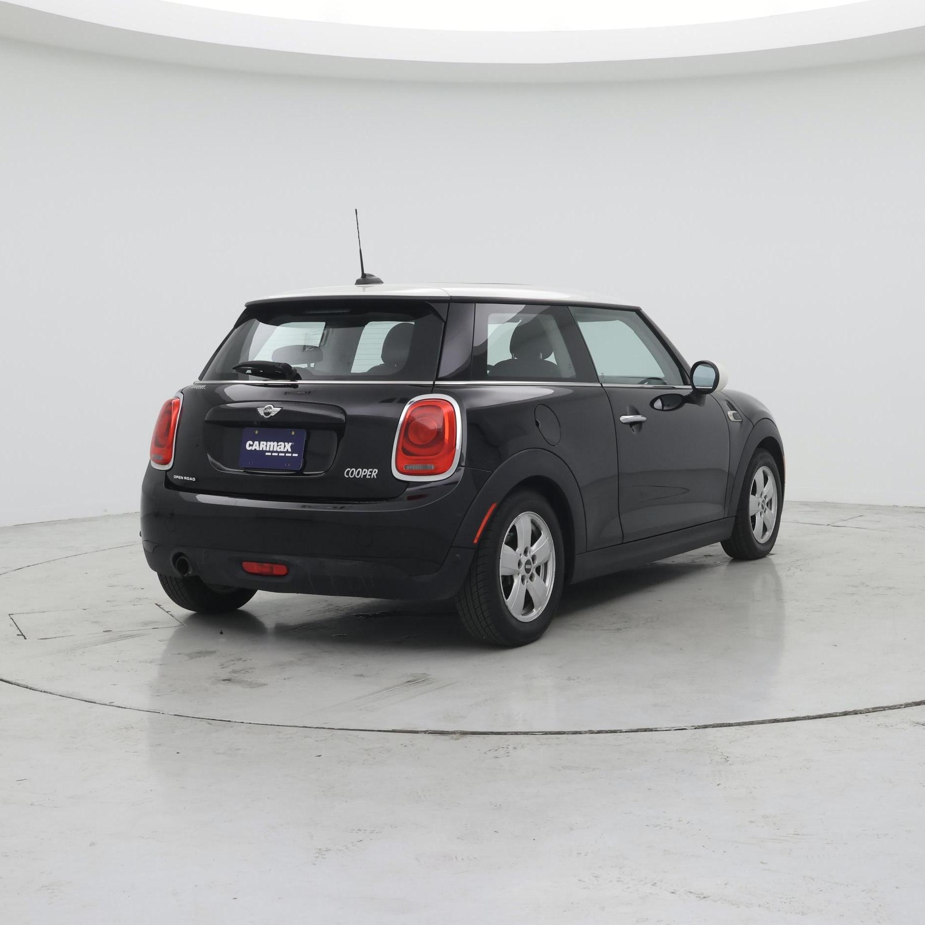Thumbnail: 2018 MINI Cooper Hardtop - 8