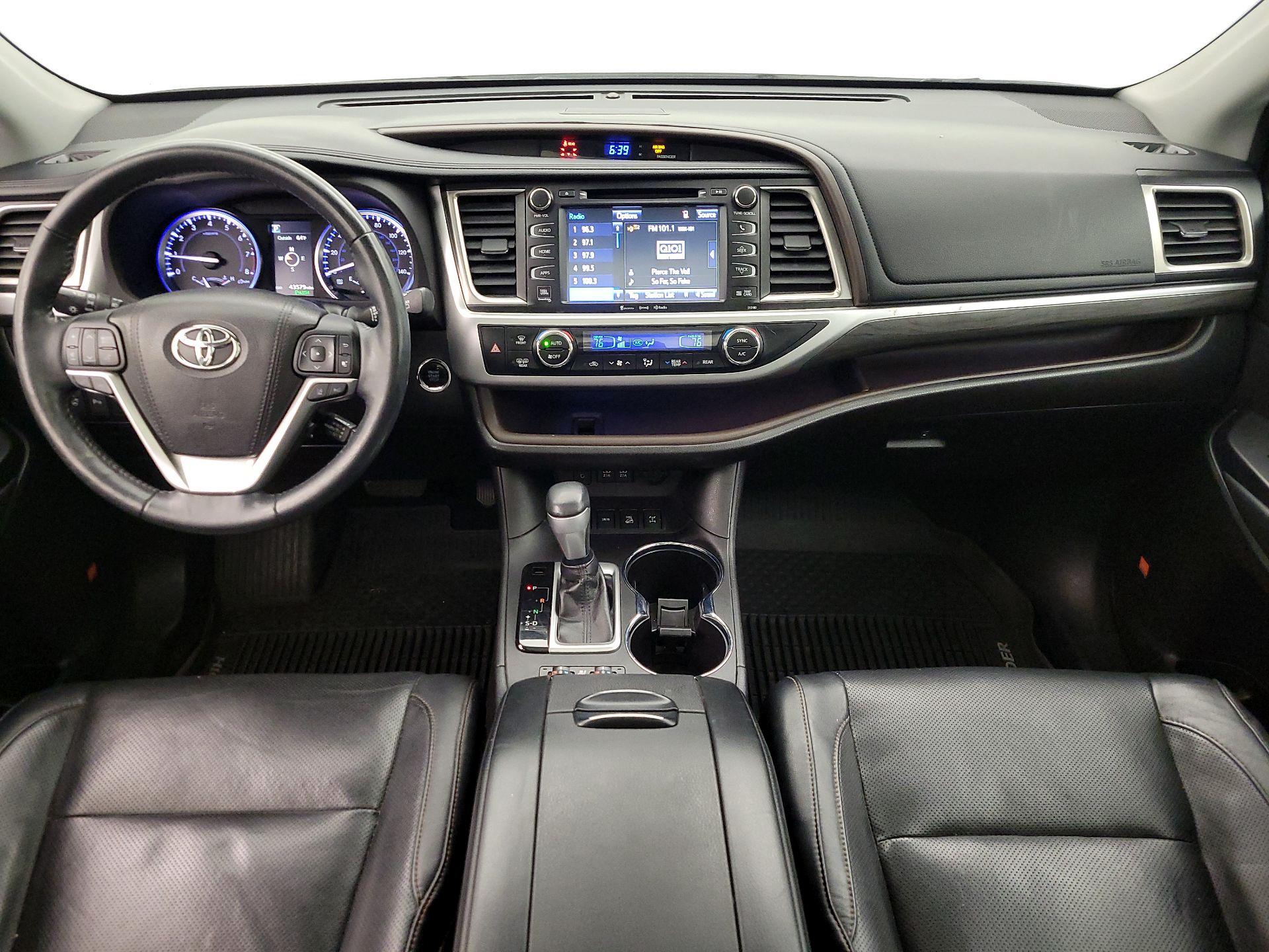 Thumbnail: 2018 Toyota Highlander - 9