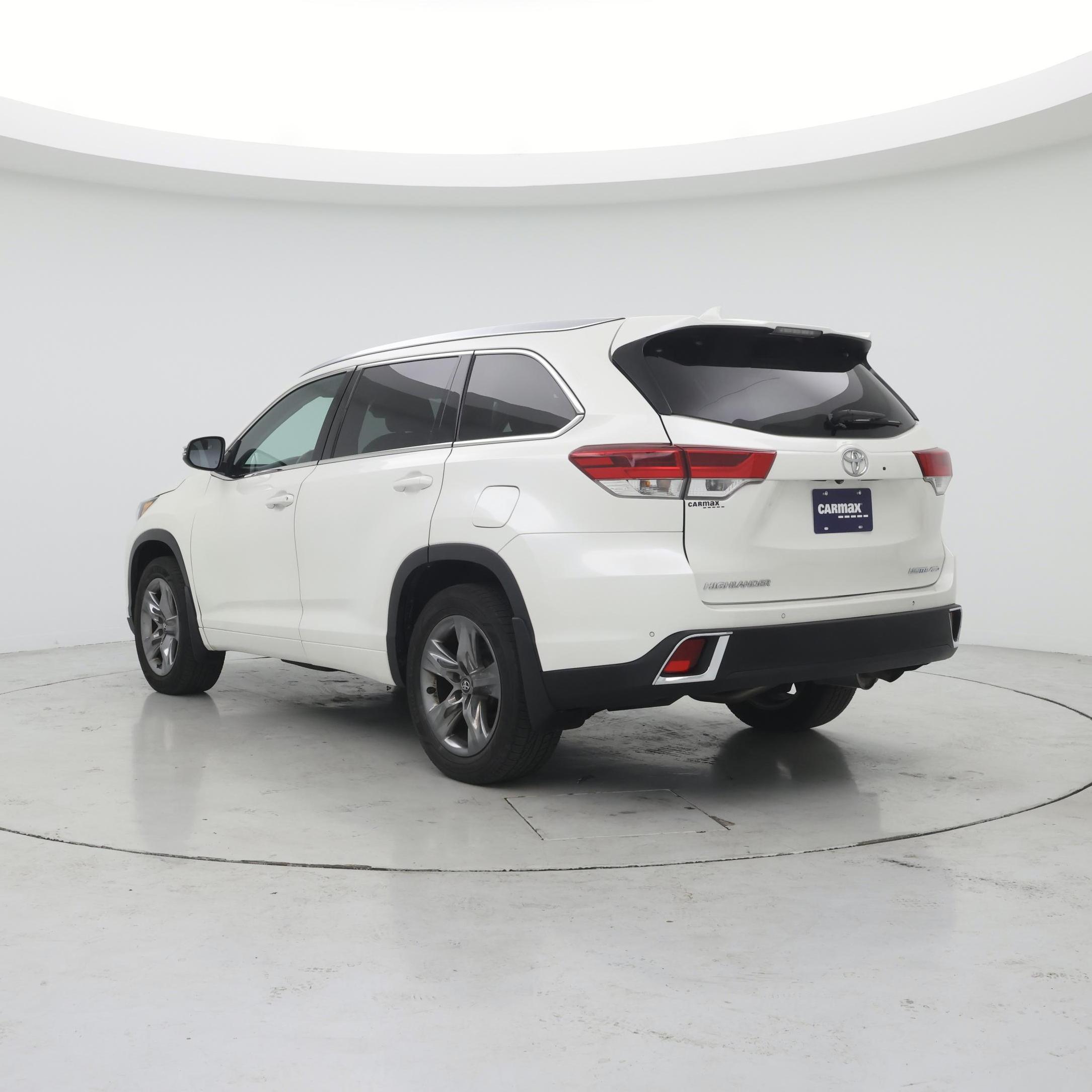 Thumbnail: 2018 Toyota Highlander - 2