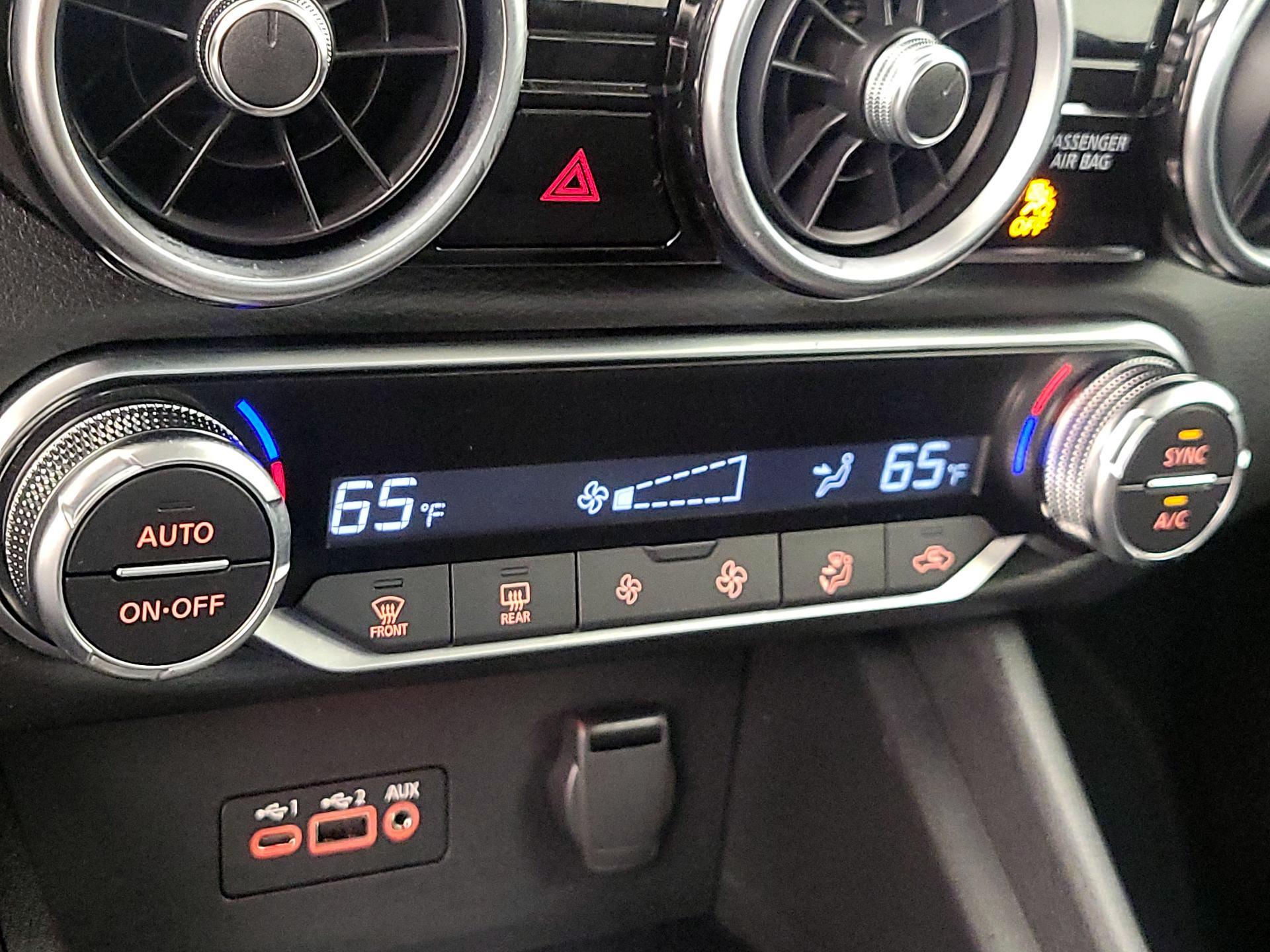 Thumbnail: 2020 Nissan Sentra - 16