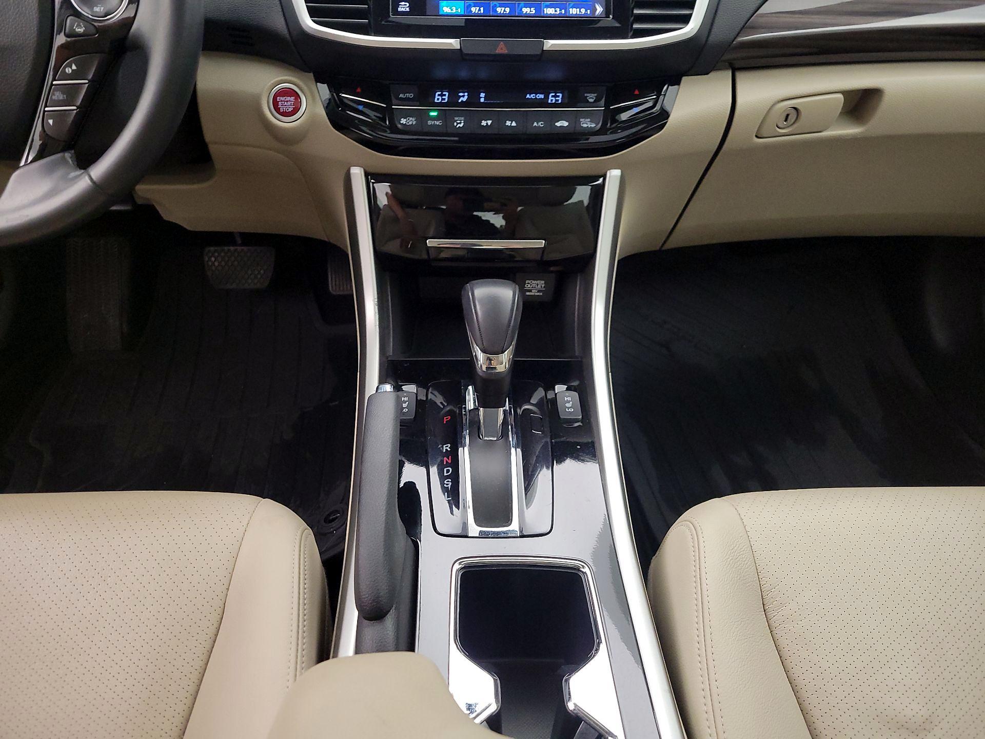 Thumbnail: 2017 Honda Accord - 18