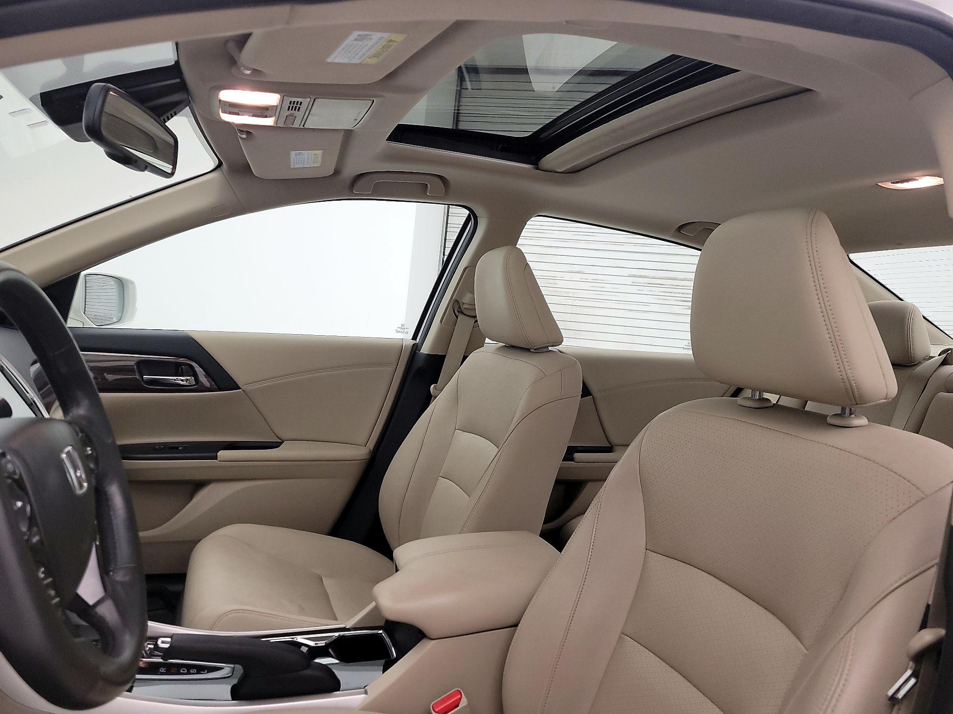 Thumbnail: 2017 Honda Accord - 20