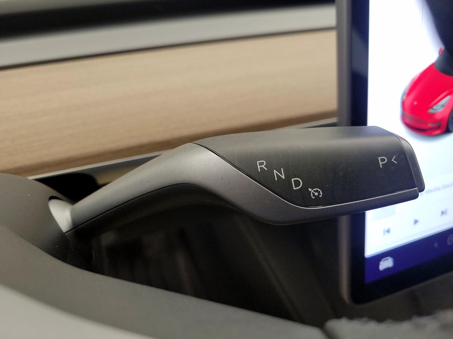 Thumbnail: 2021 Tesla Model 3 - 16