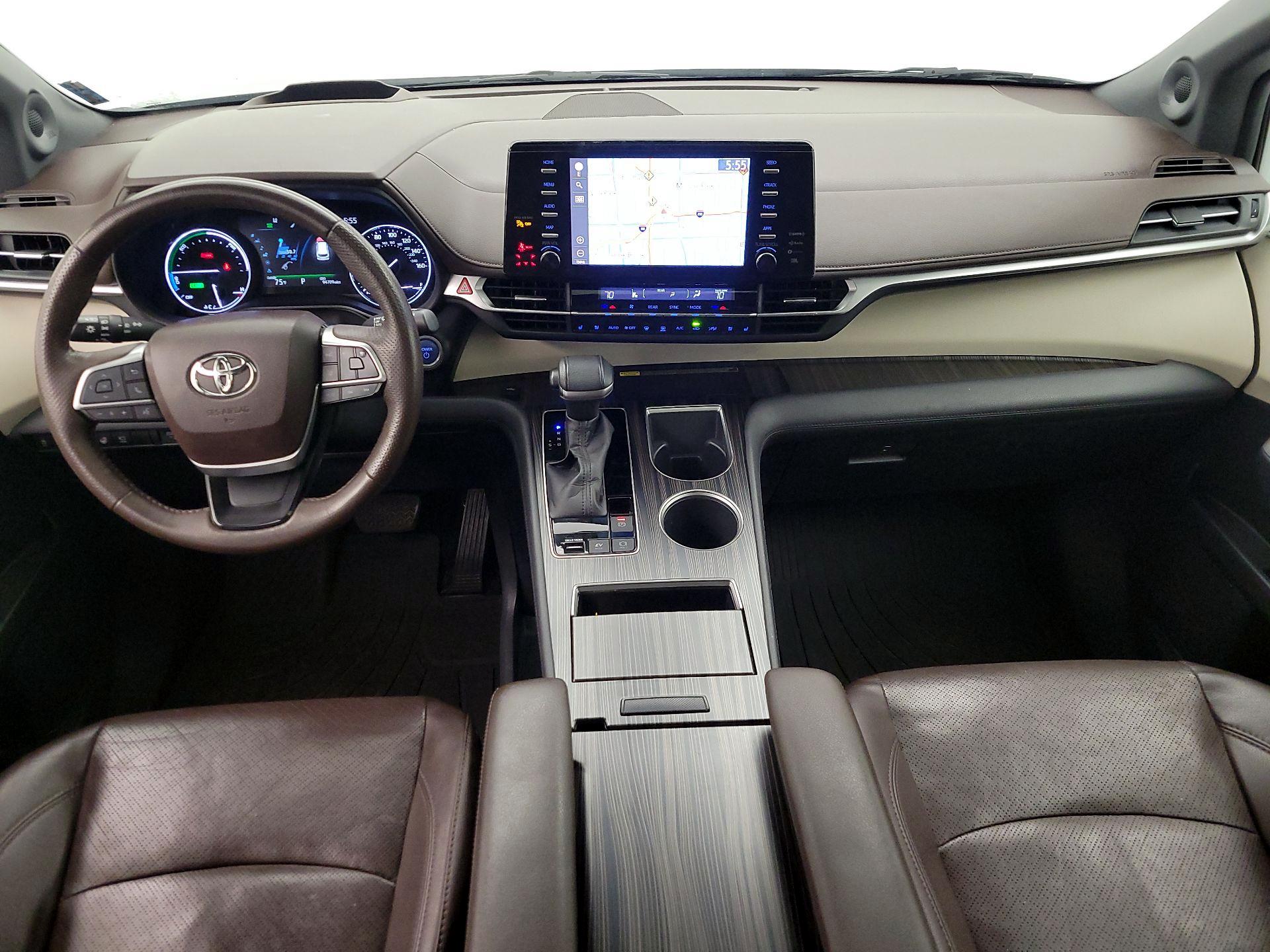 Thumbnail: 2021 Toyota Sienna - 9