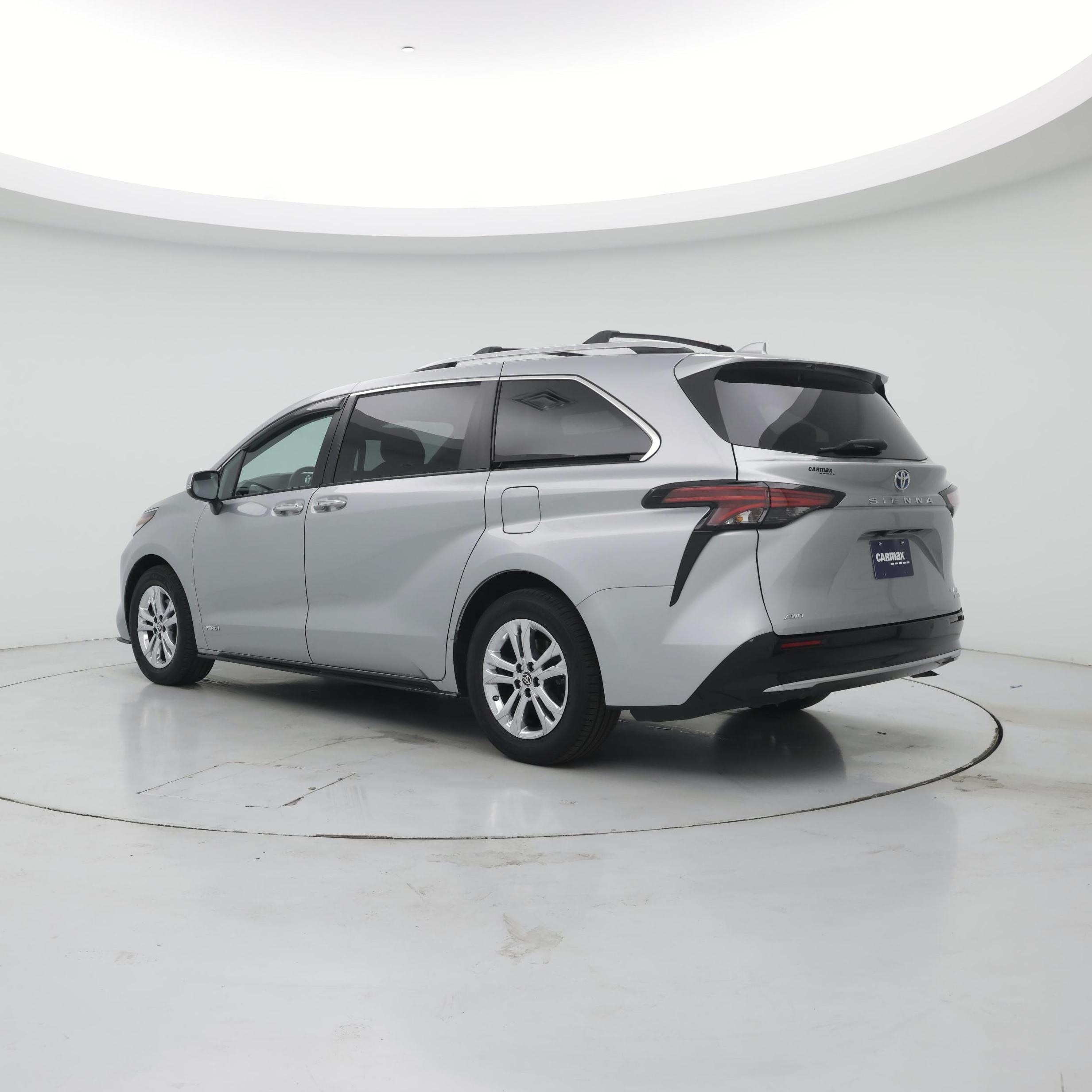 Thumbnail: 2021 Toyota Sienna - 2