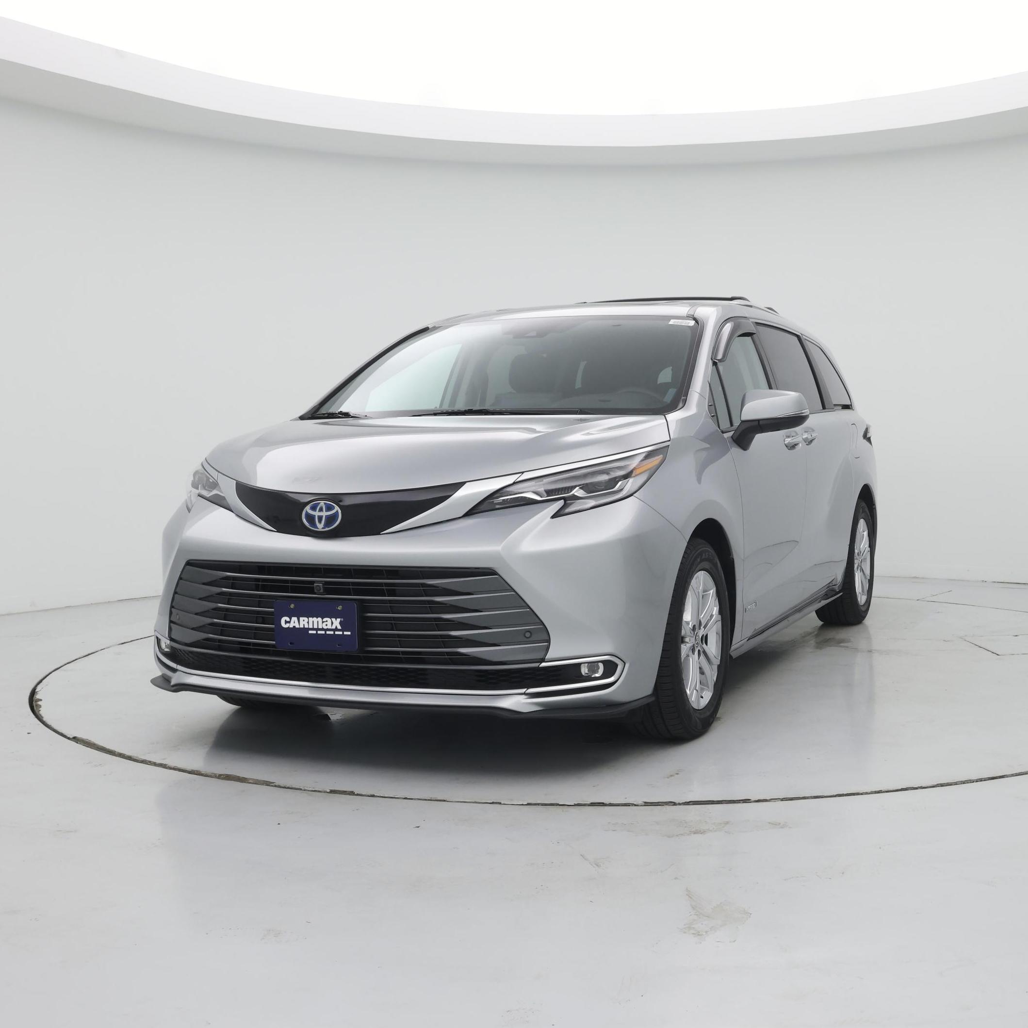 Thumbnail: 2021 Toyota Sienna - 4