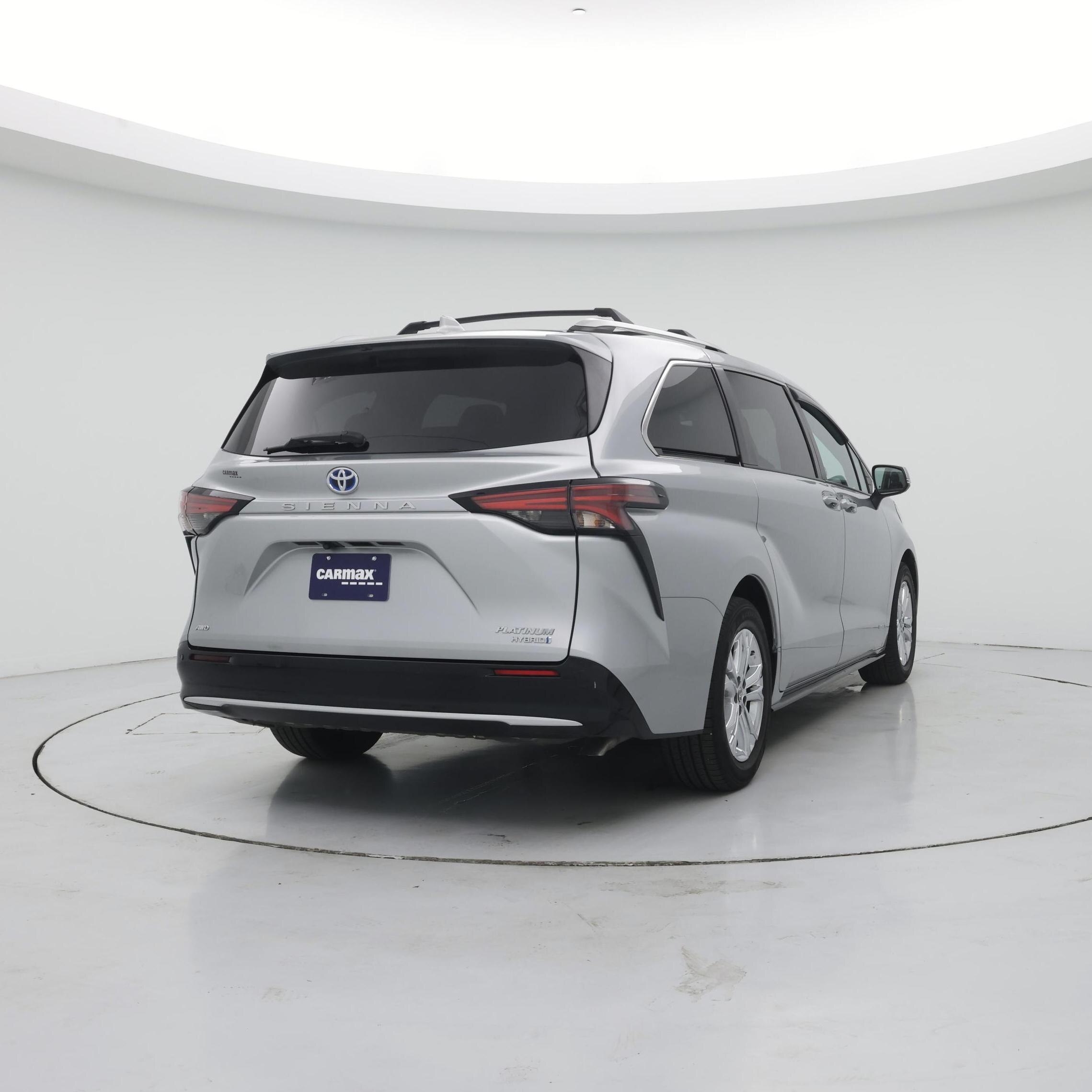 Thumbnail: 2021 Toyota Sienna - 8