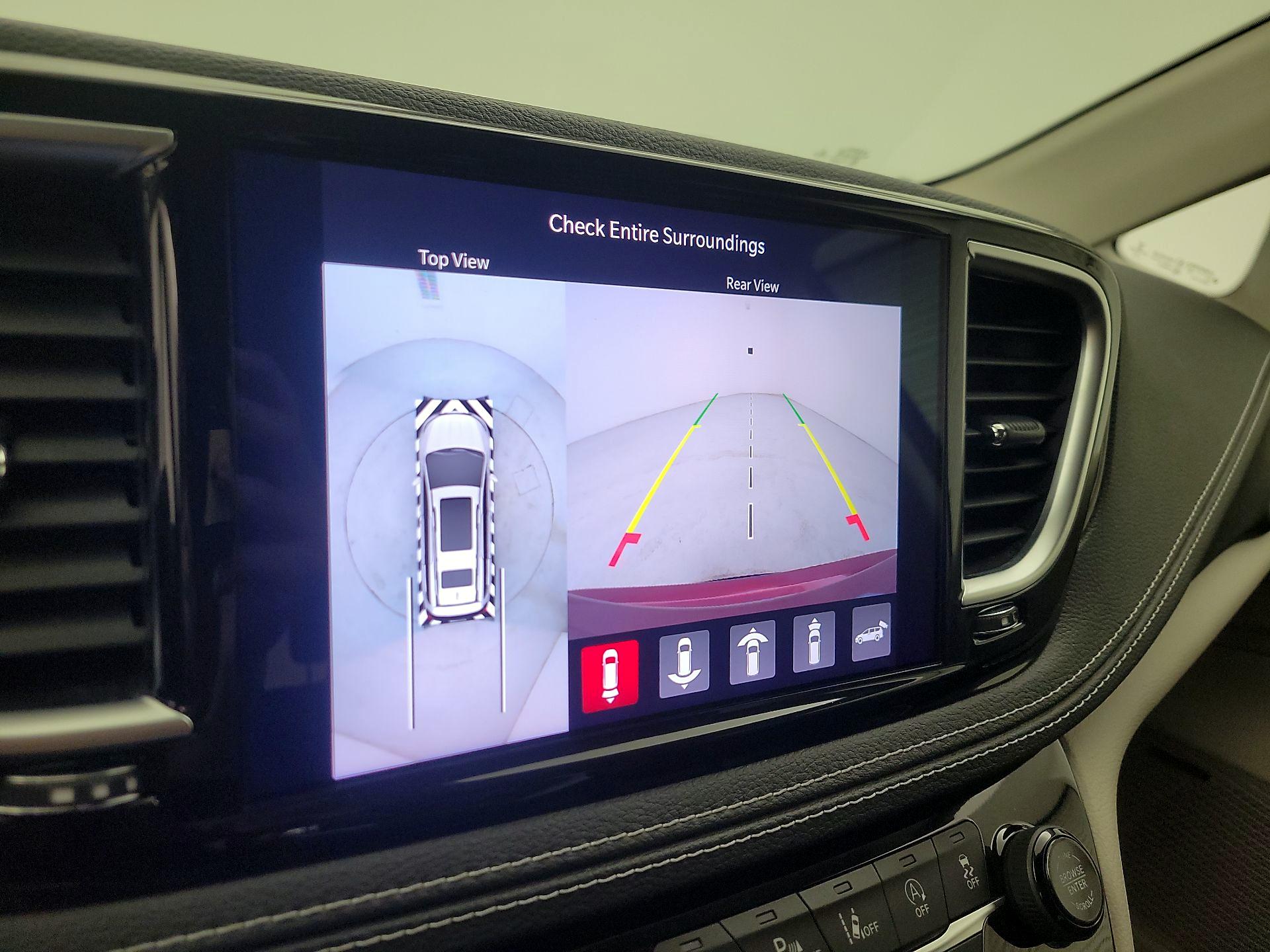 Thumbnail: 2022 Chrysler Pacifica - 15