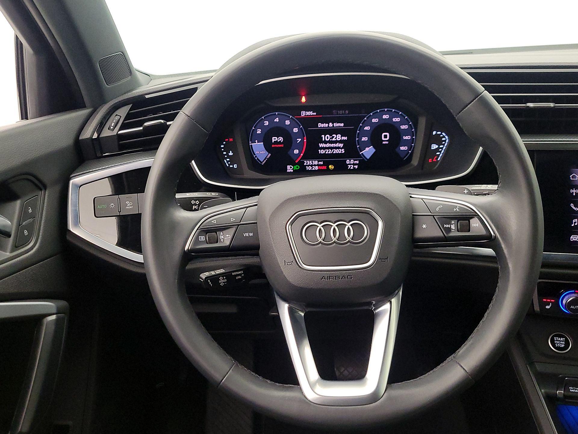 Thumbnail: 2021 Audi Q3 - 10