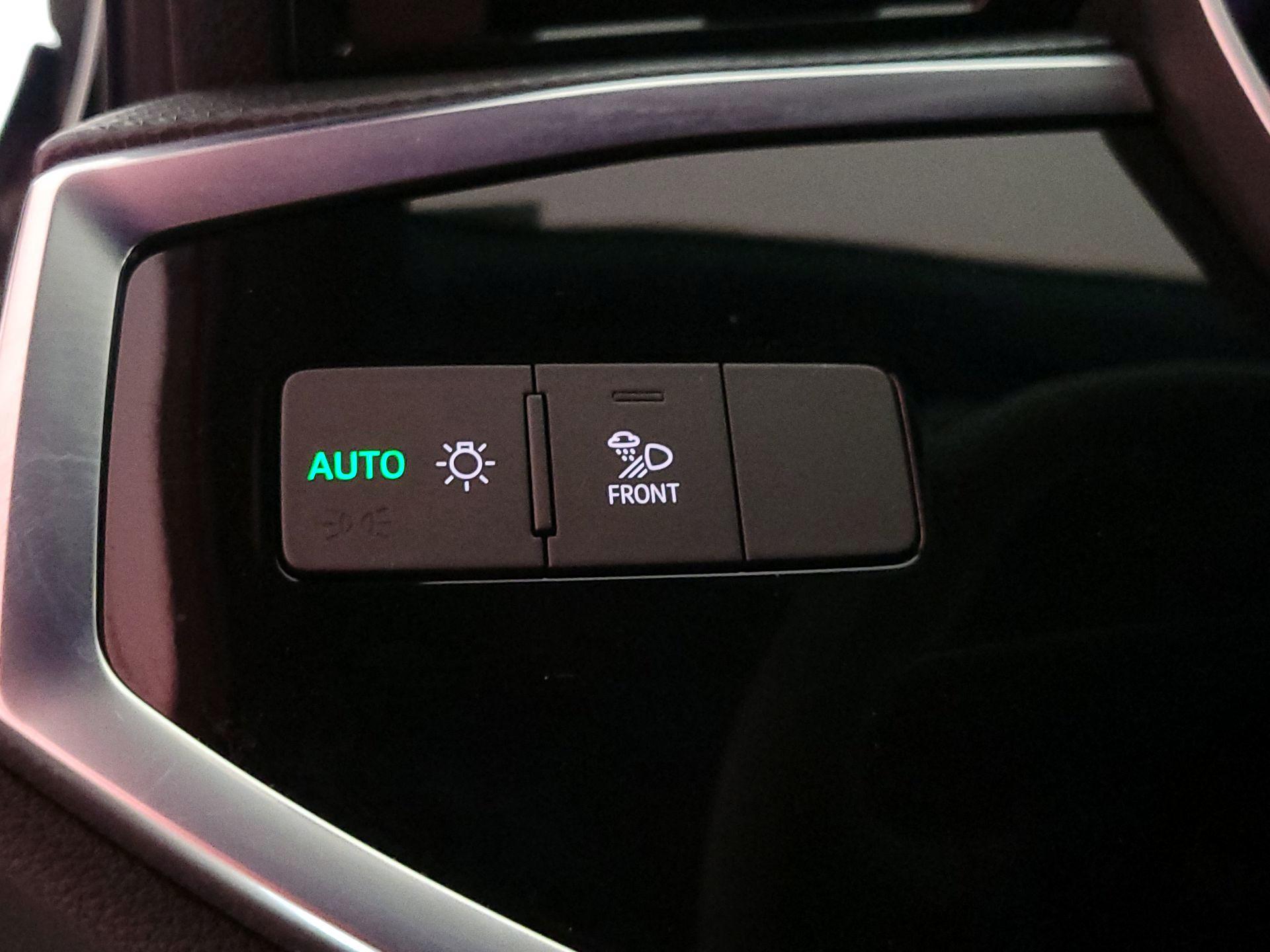 Thumbnail: 2021 Audi Q3 - 13