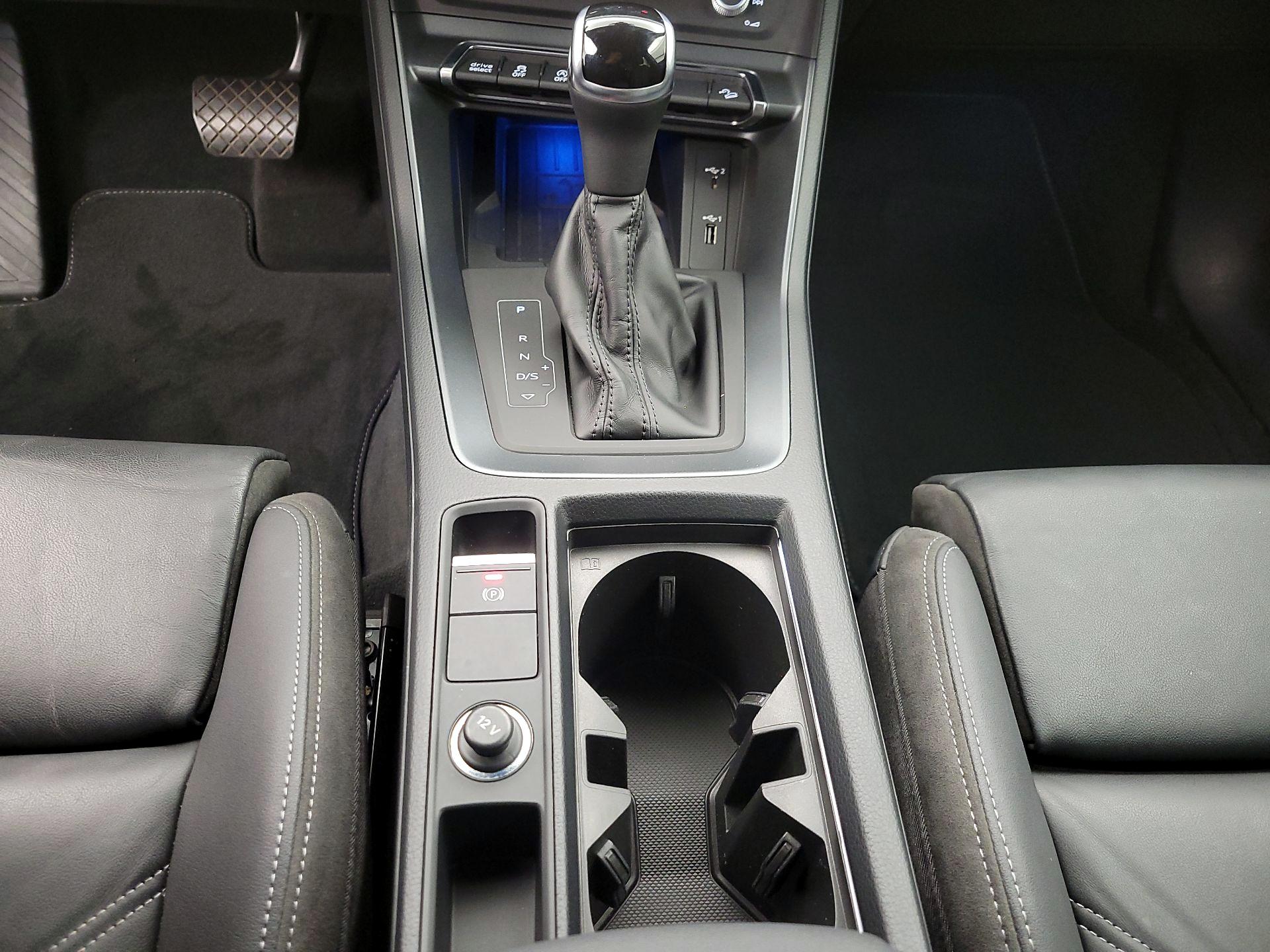 Thumbnail: 2021 Audi Q3 - 17