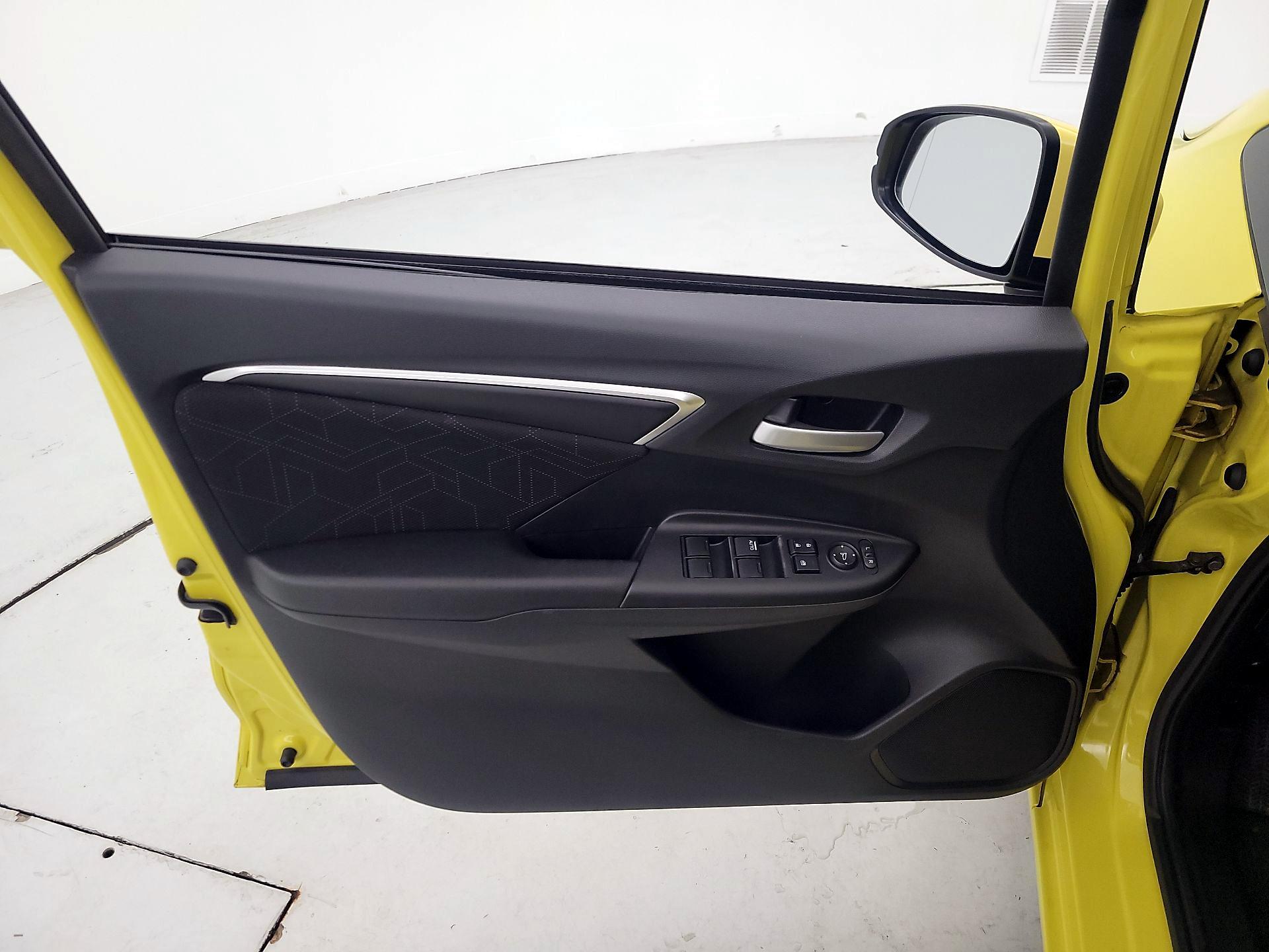 Thumbnail: 2015 Honda Fit - 12