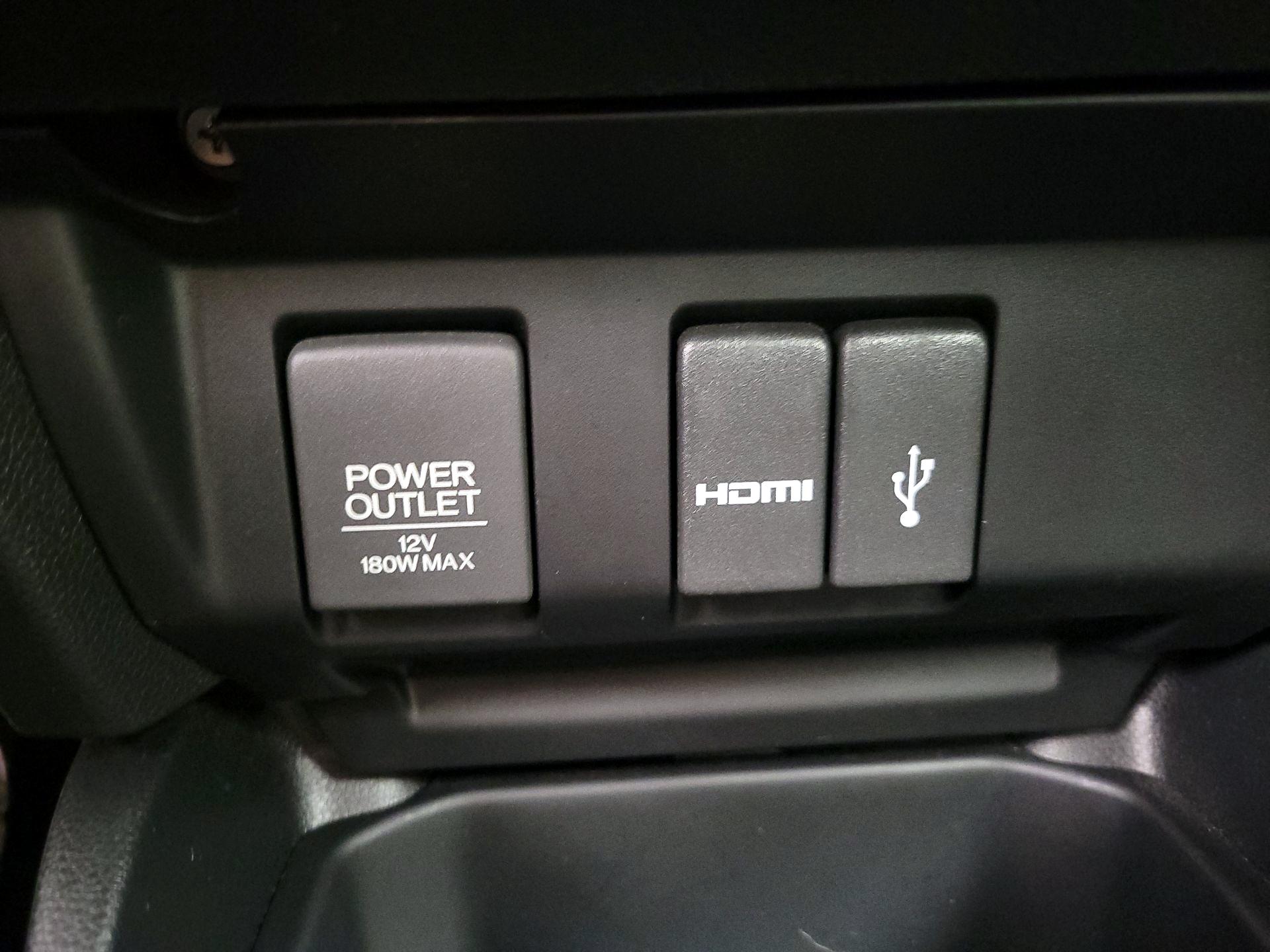 Thumbnail: 2015 Honda Fit - 18