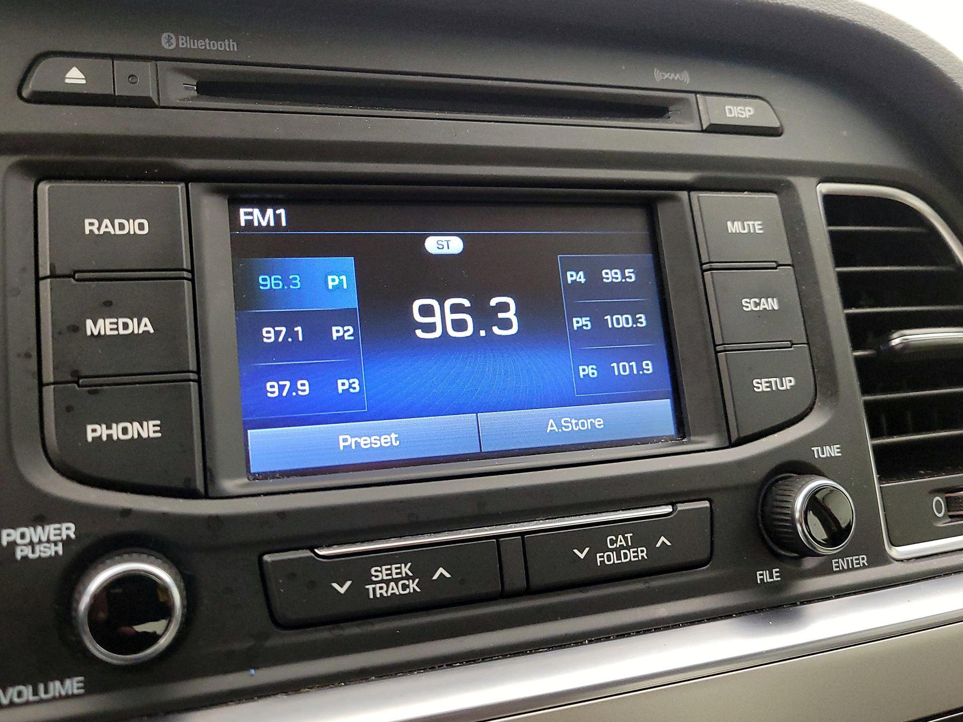 Thumbnail: 2015 Hyundai Sonata - 14