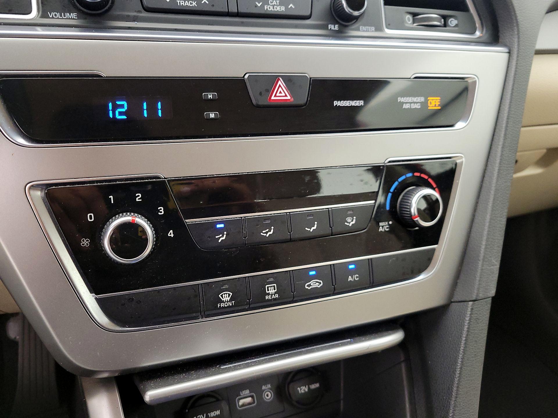 Thumbnail: 2015 Hyundai Sonata - 15