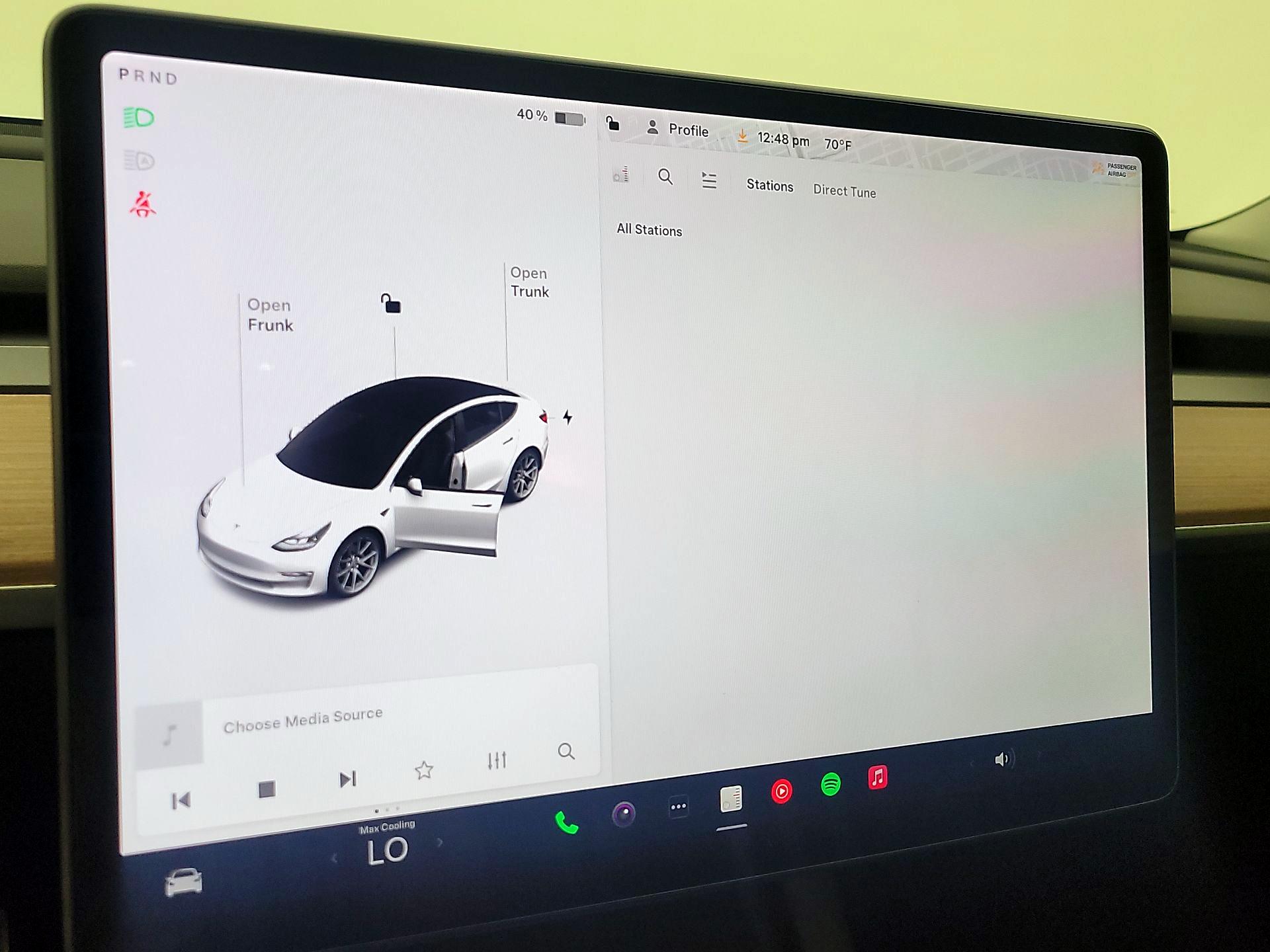 Thumbnail: 2022 Tesla Model 3 - 15