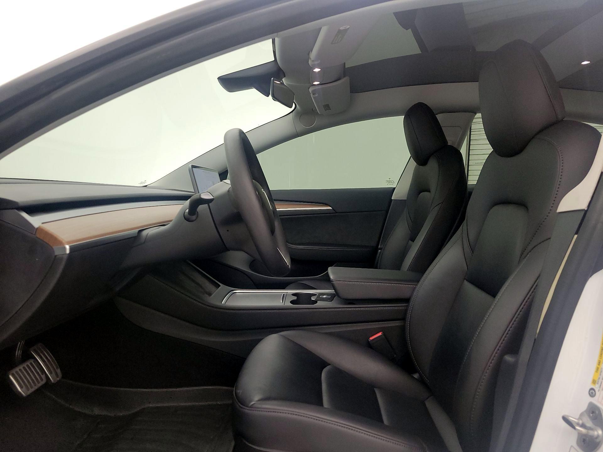 Thumbnail: 2022 Tesla Model 3 - 18