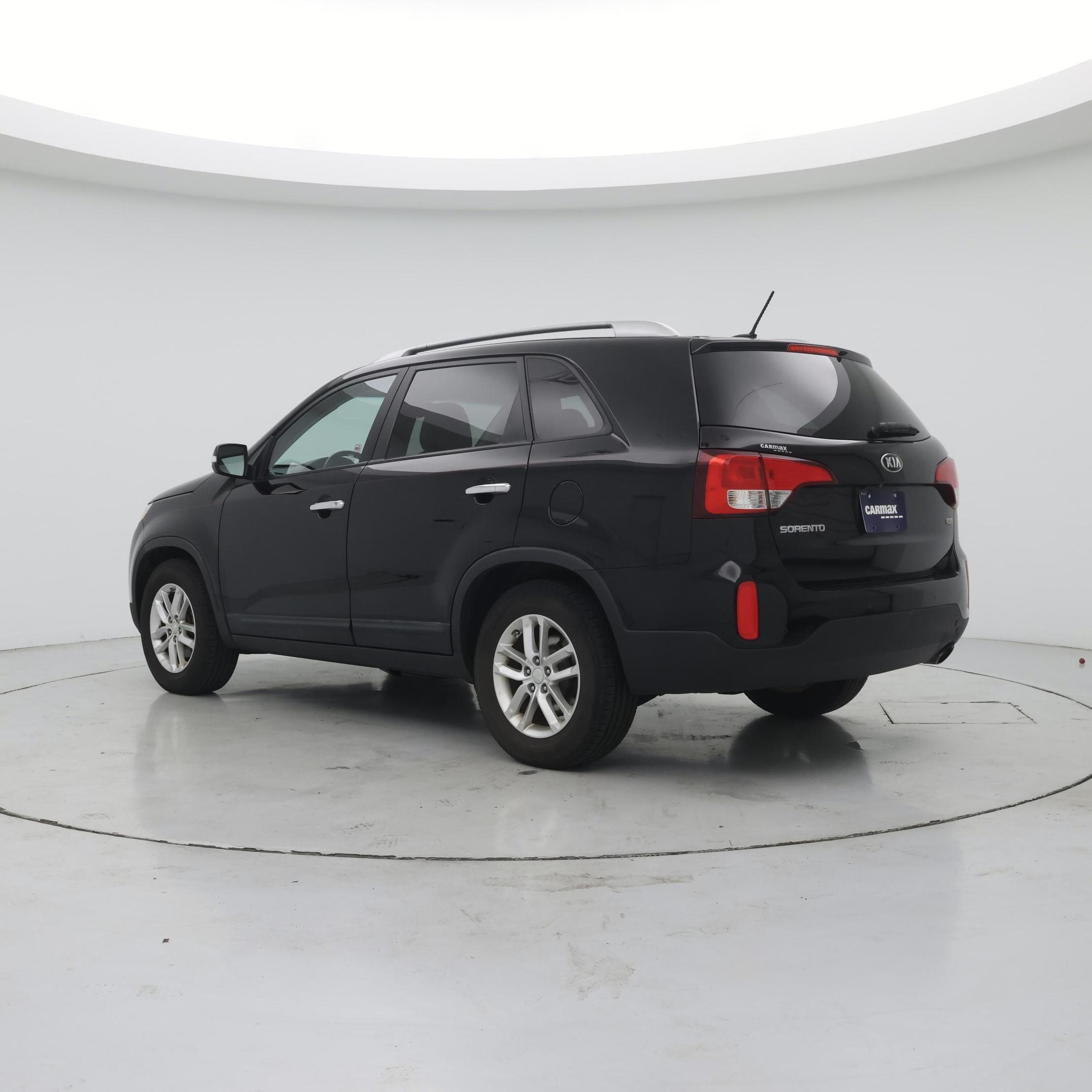 Thumbnail: 2015 Kia Sorento - 2