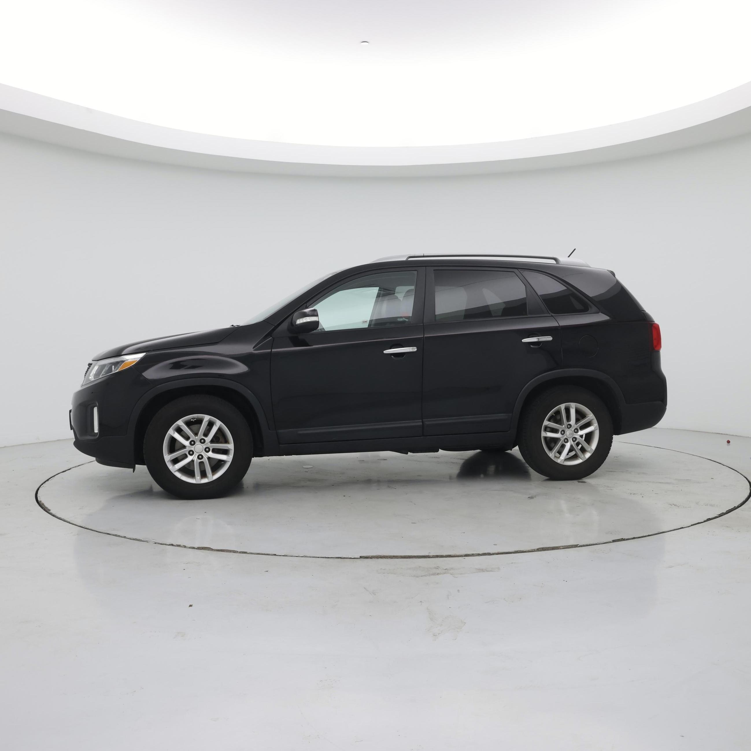 Thumbnail: 2015 Kia Sorento - 3