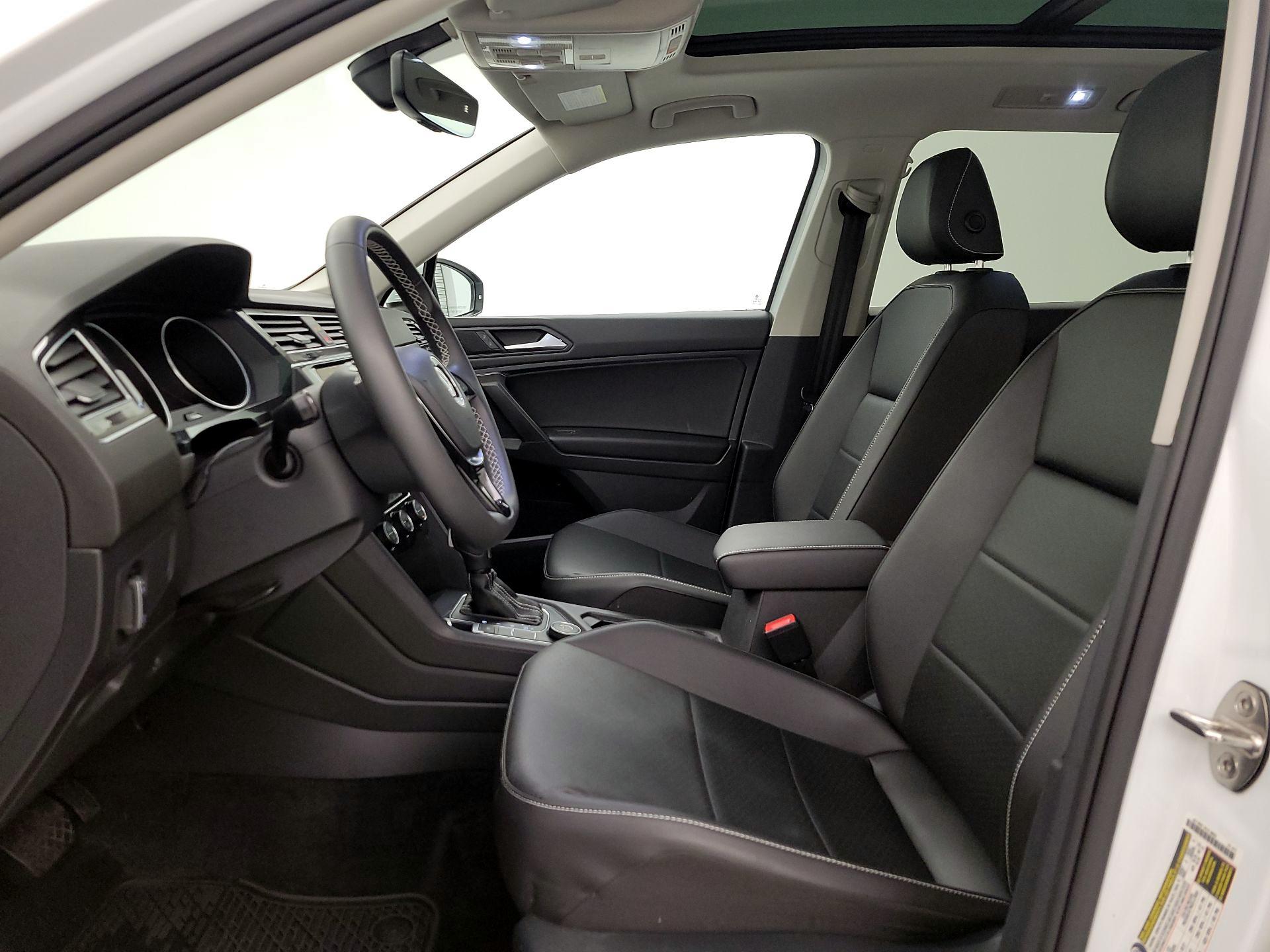 Thumbnail: 2021 Volkswagen Tiguan - 9