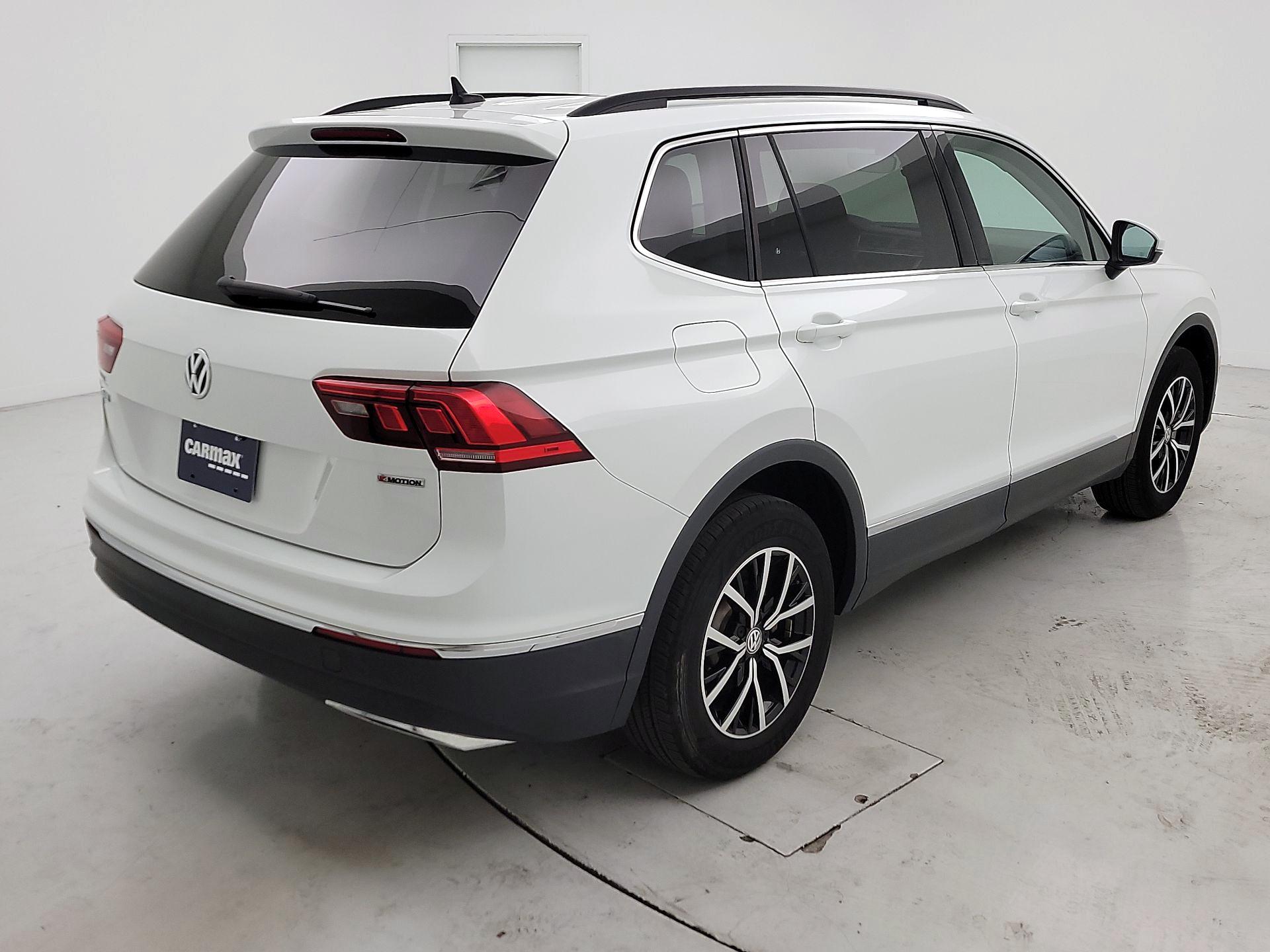 Thumbnail: 2021 Volkswagen Tiguan - 5