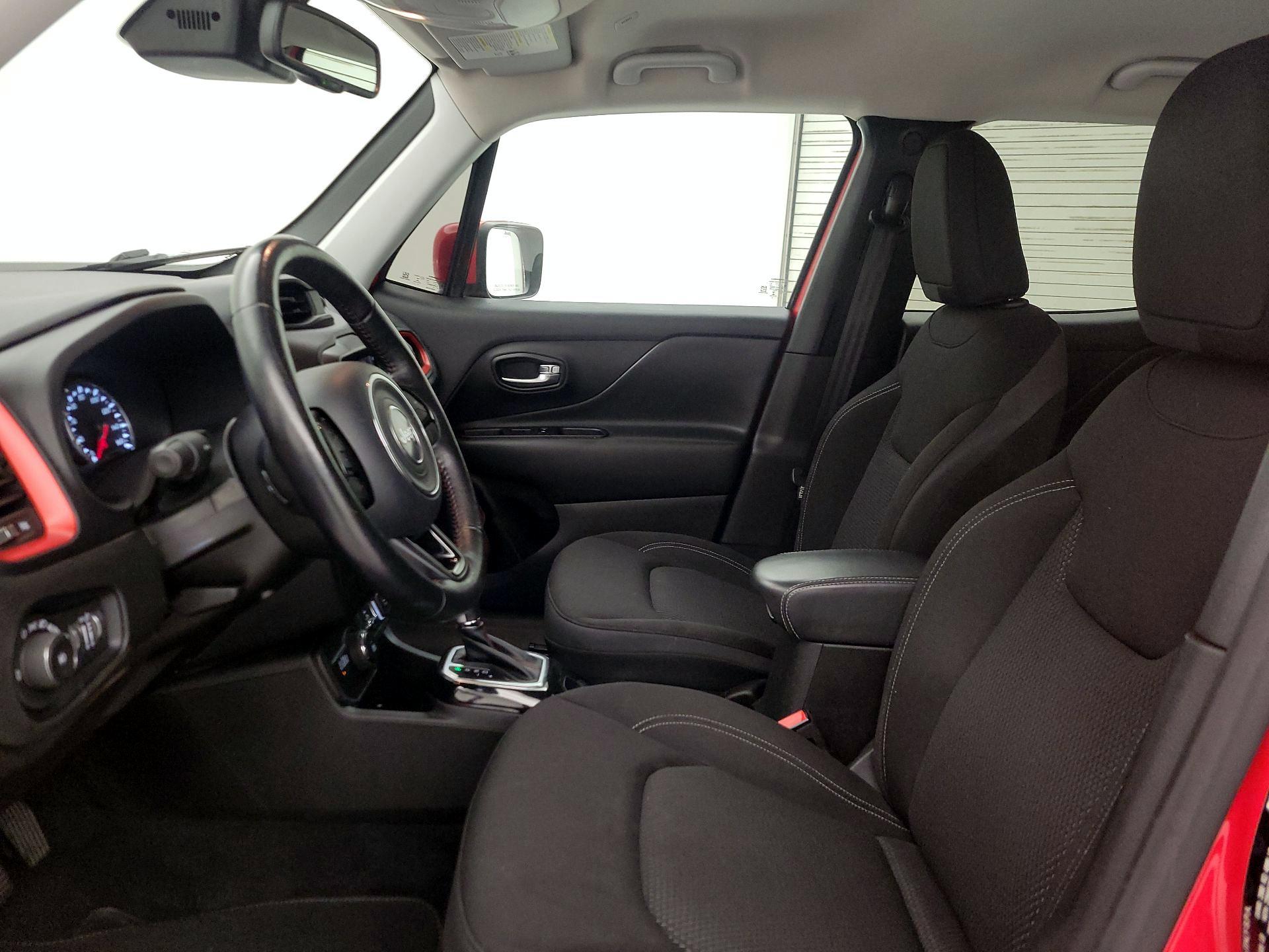 Thumbnail: 2022 Jeep Renegade - 11