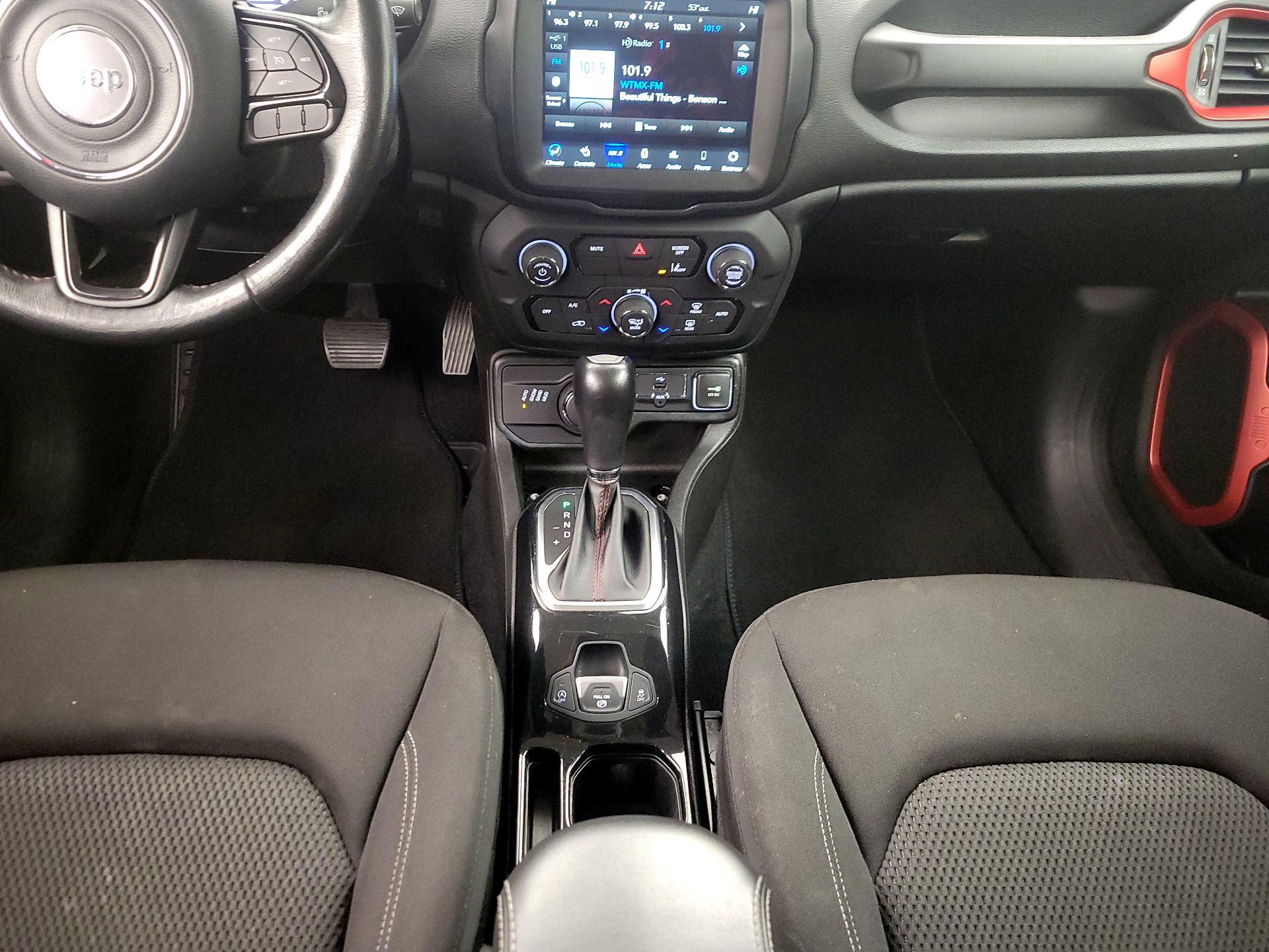 Thumbnail: 2022 Jeep Renegade - 17