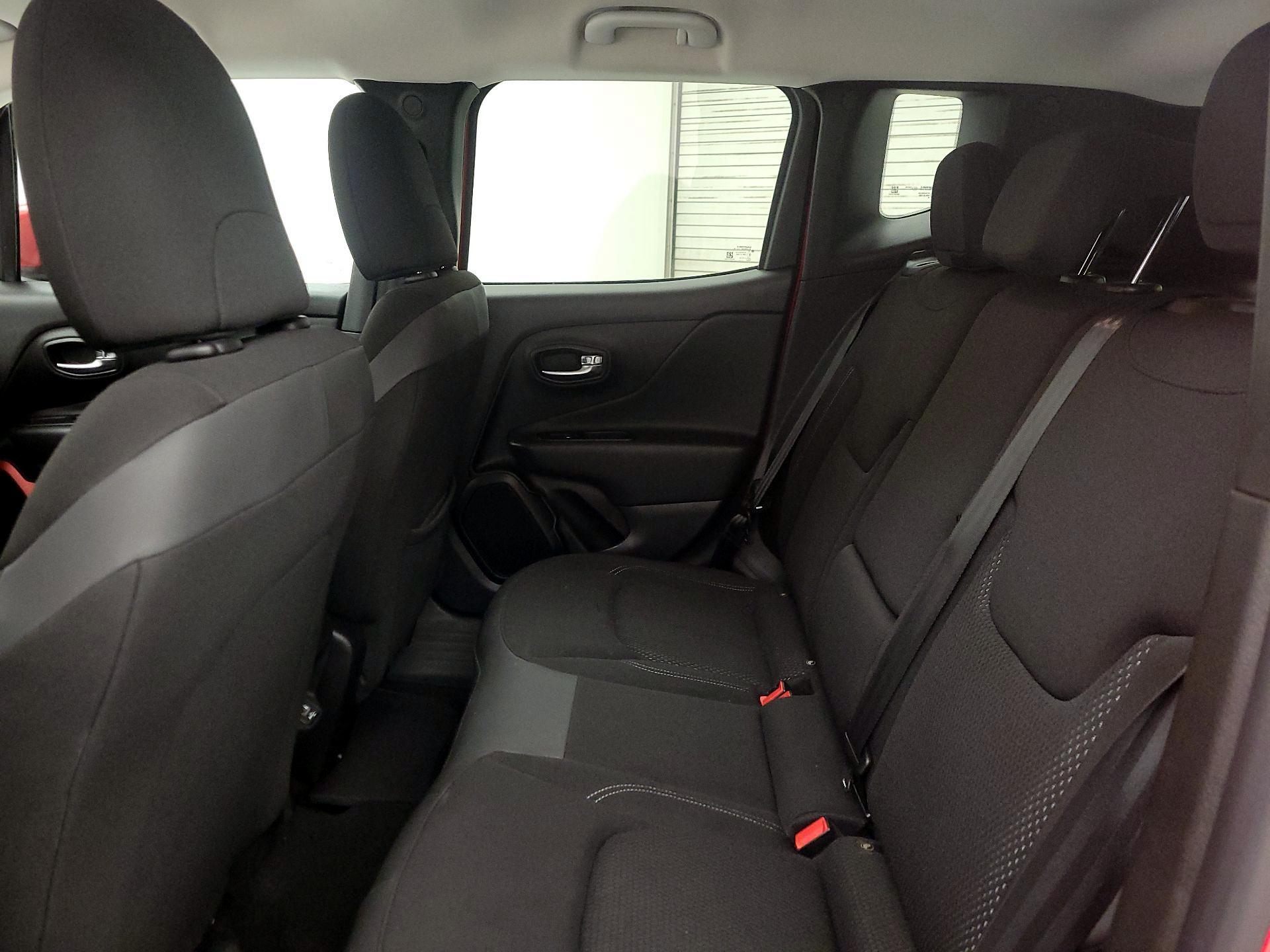 Thumbnail: 2022 Jeep Renegade - 19