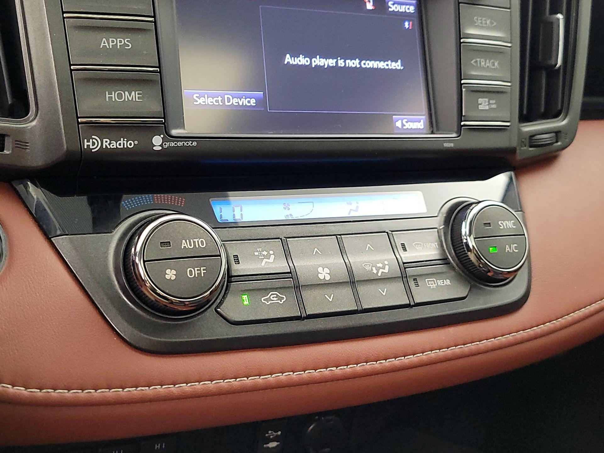 Thumbnail: 2015 Toyota RAV4 - 16