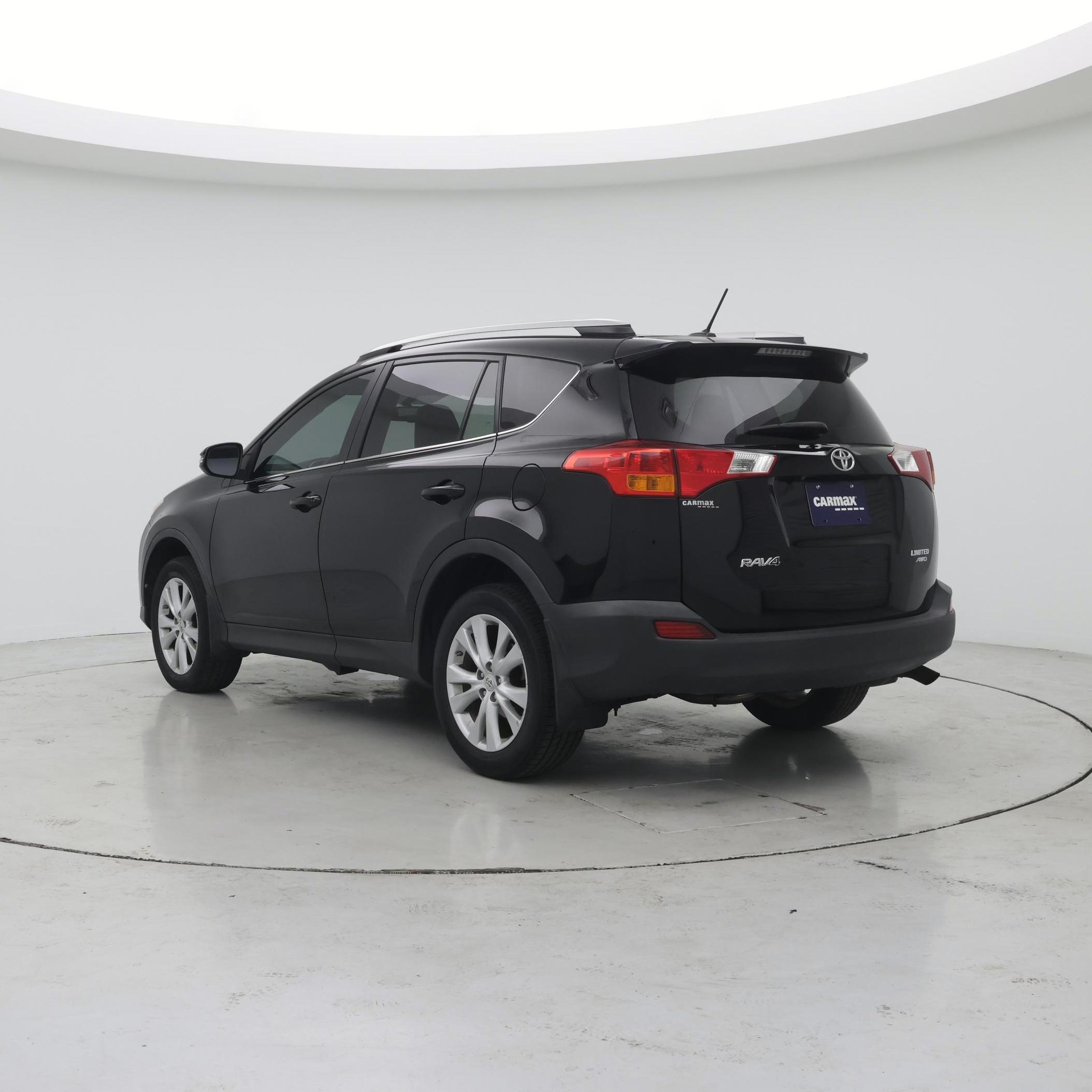 Thumbnail: 2015 Toyota RAV4 - 2
