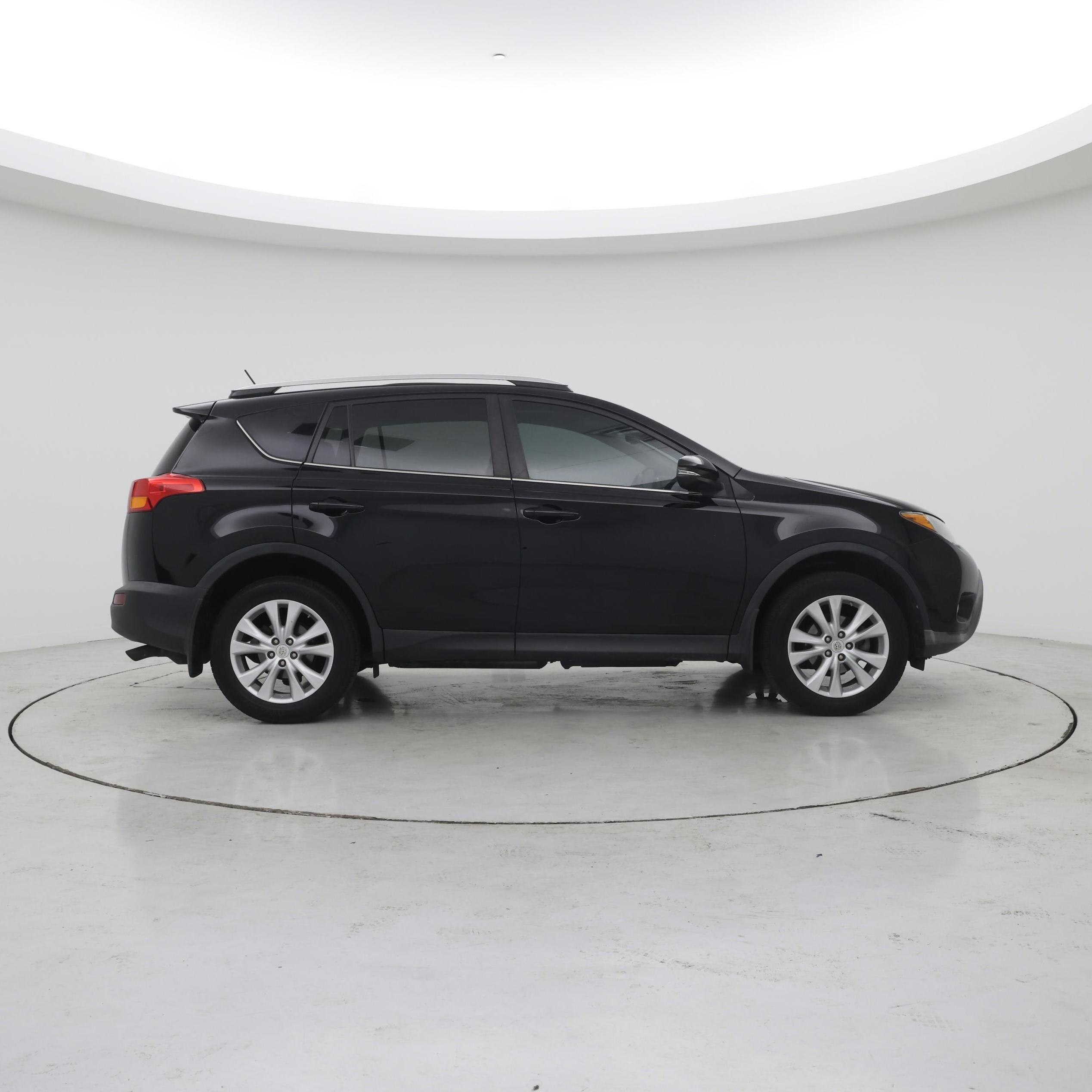 Thumbnail: 2015 Toyota RAV4 - 7