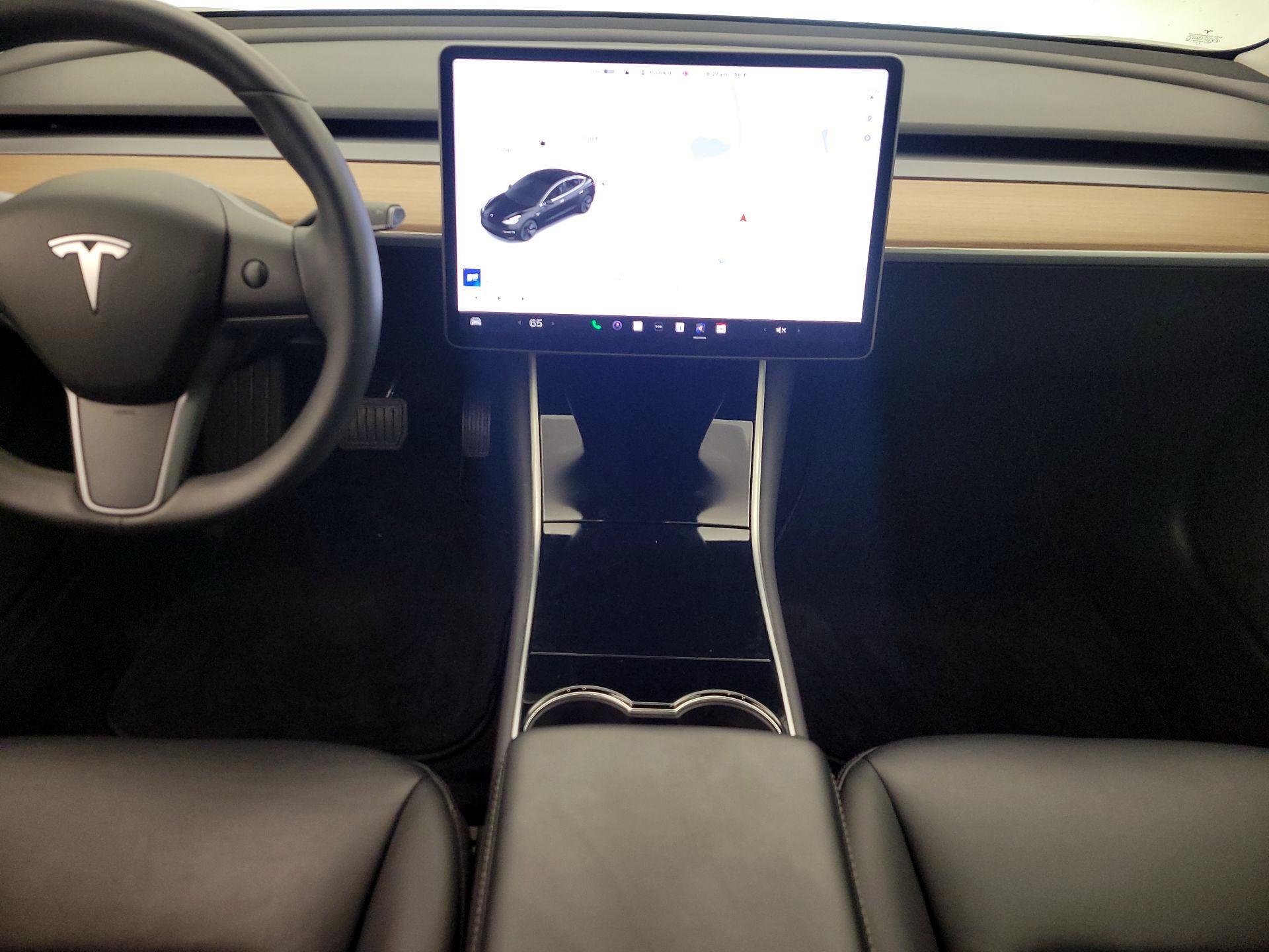 Thumbnail: 2019 Tesla Model 3 - 17