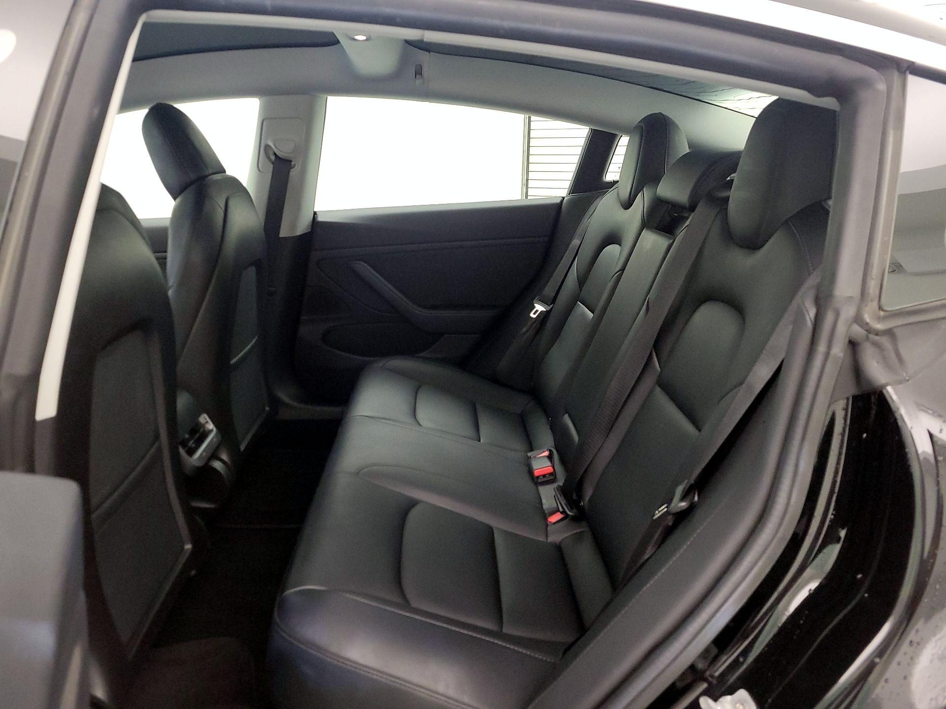 Thumbnail: 2019 Tesla Model 3 - 19