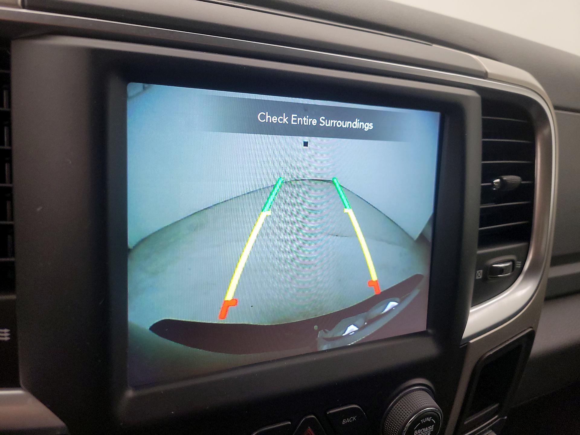 Thumbnail: 2020 RAM 1500 Classic - 14