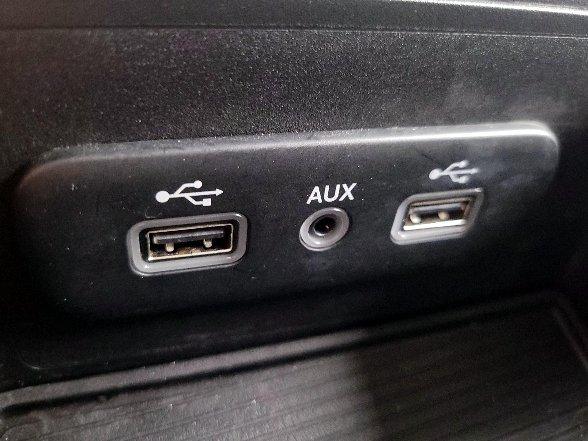 Thumbnail: 2020 RAM 1500 Classic - 18