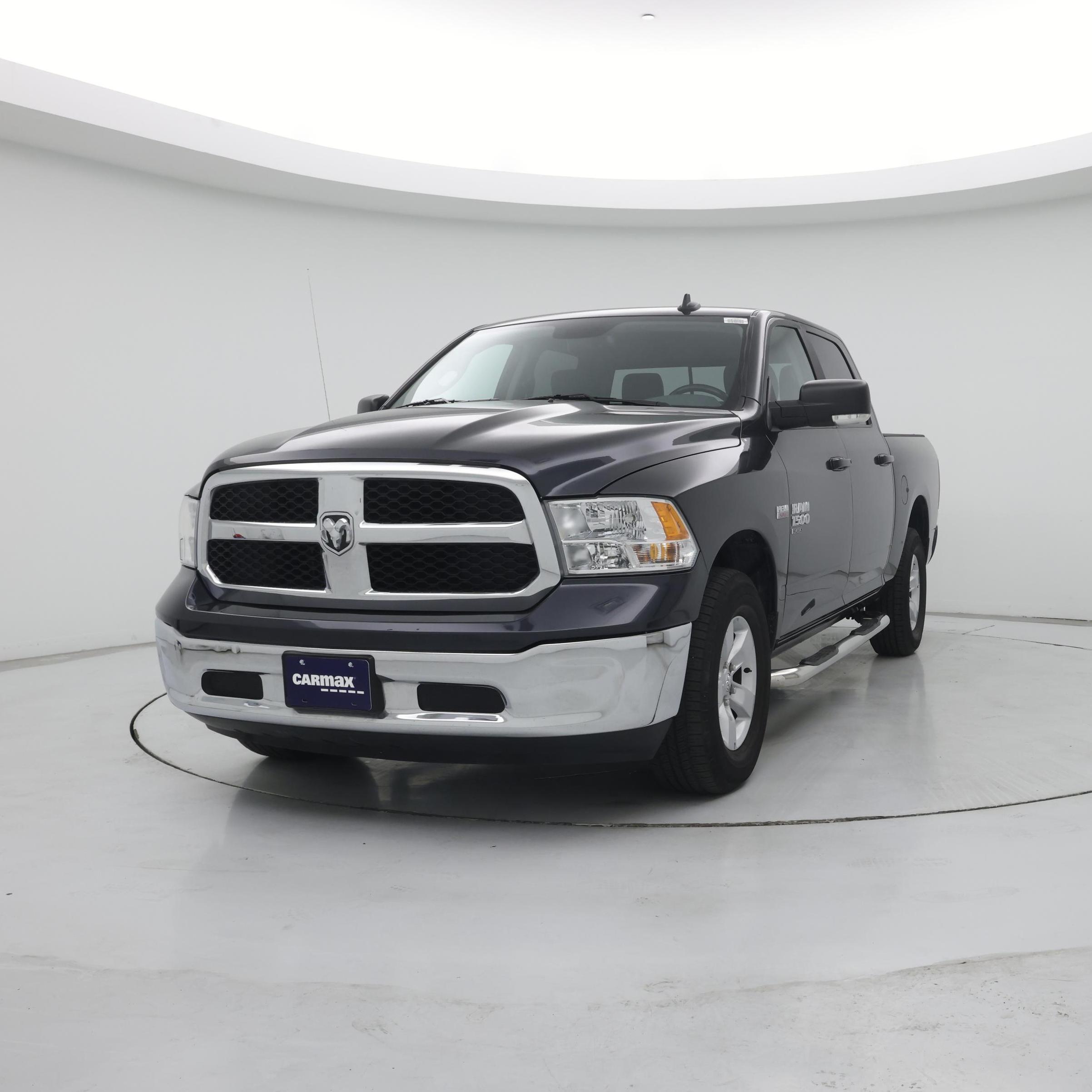 Thumbnail: 2020 RAM 1500 Classic - 4