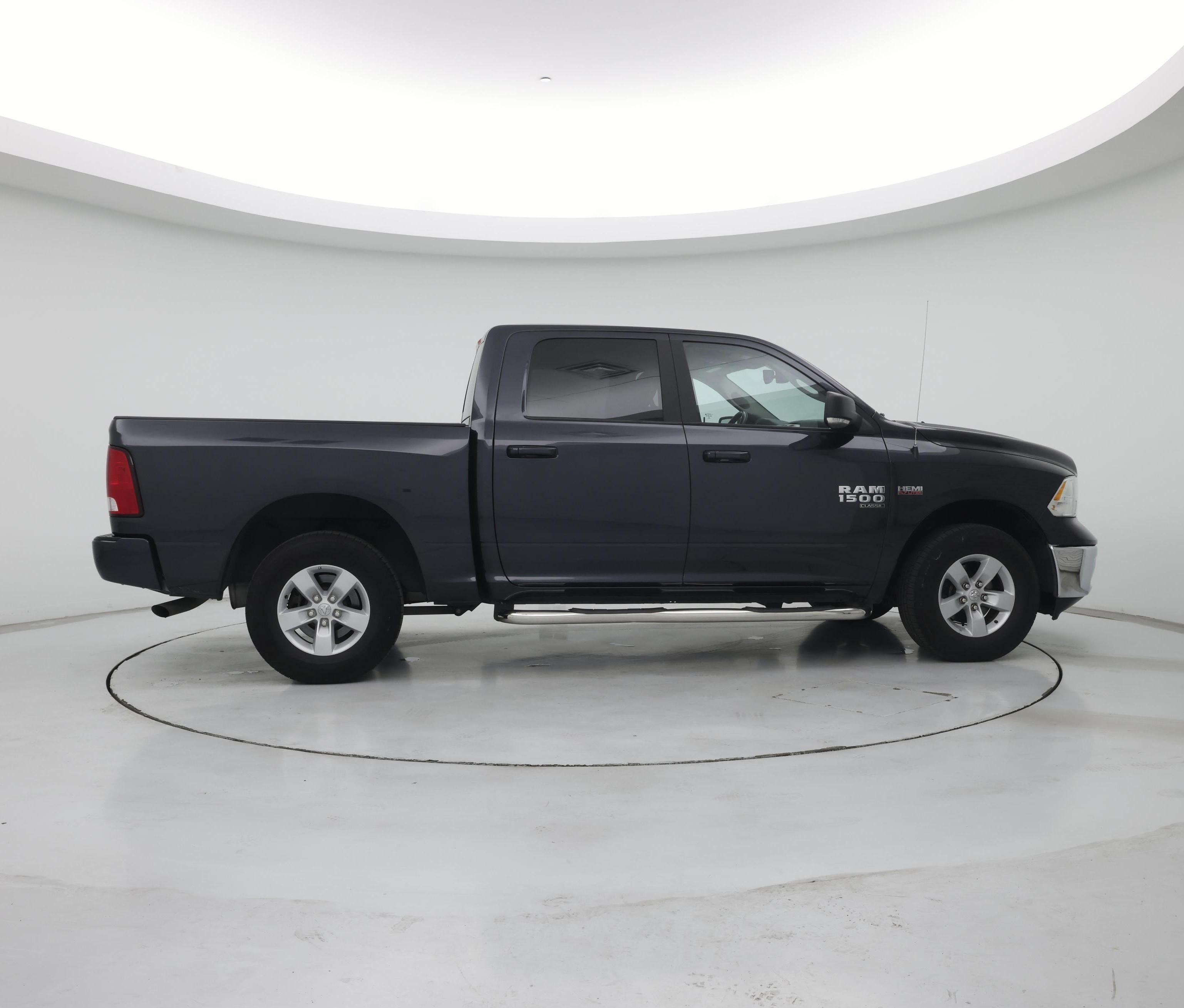 Thumbnail: 2020 RAM 1500 Classic - 7