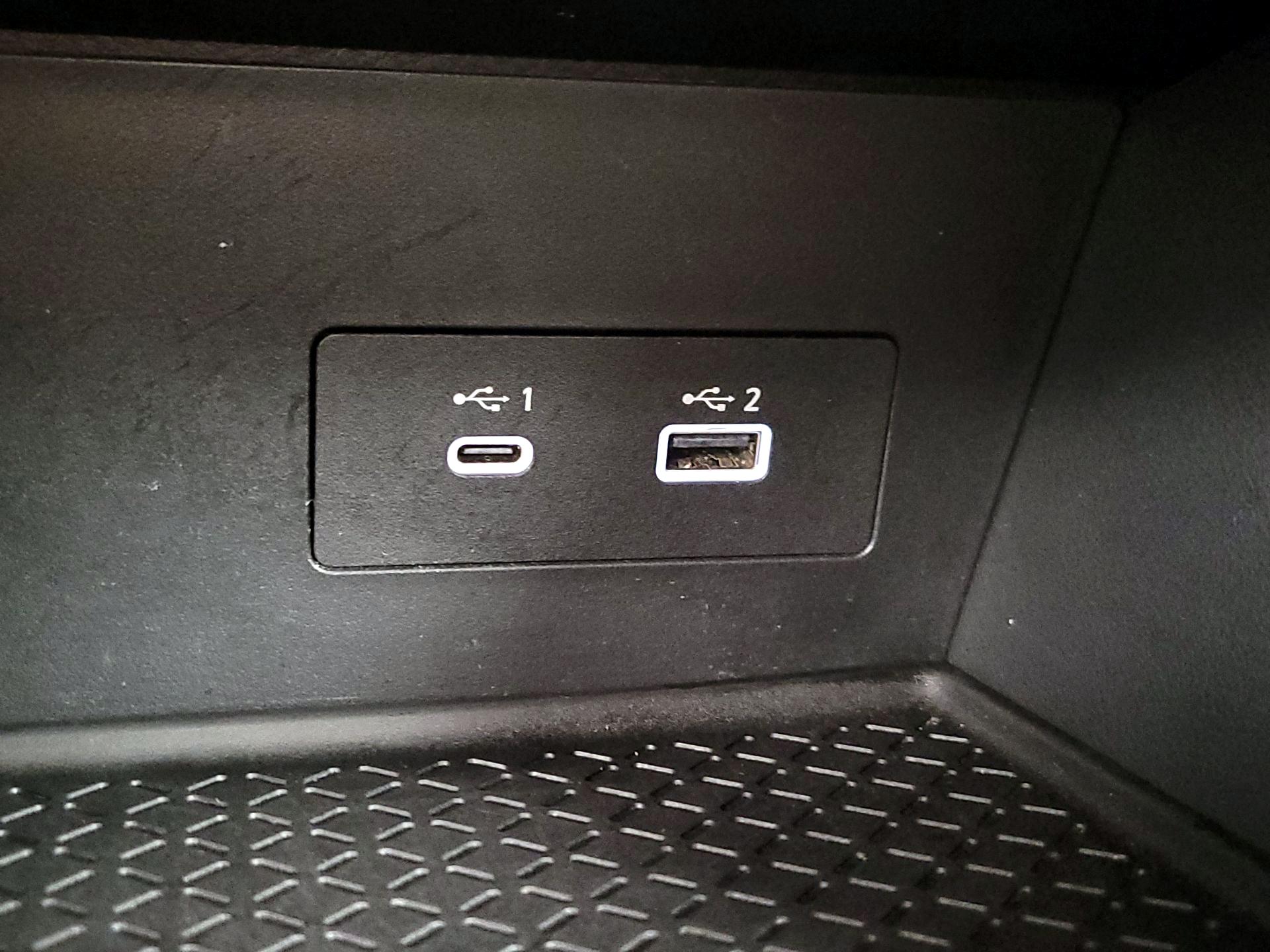 Thumbnail: 2022 Nissan Pathfinder - 19