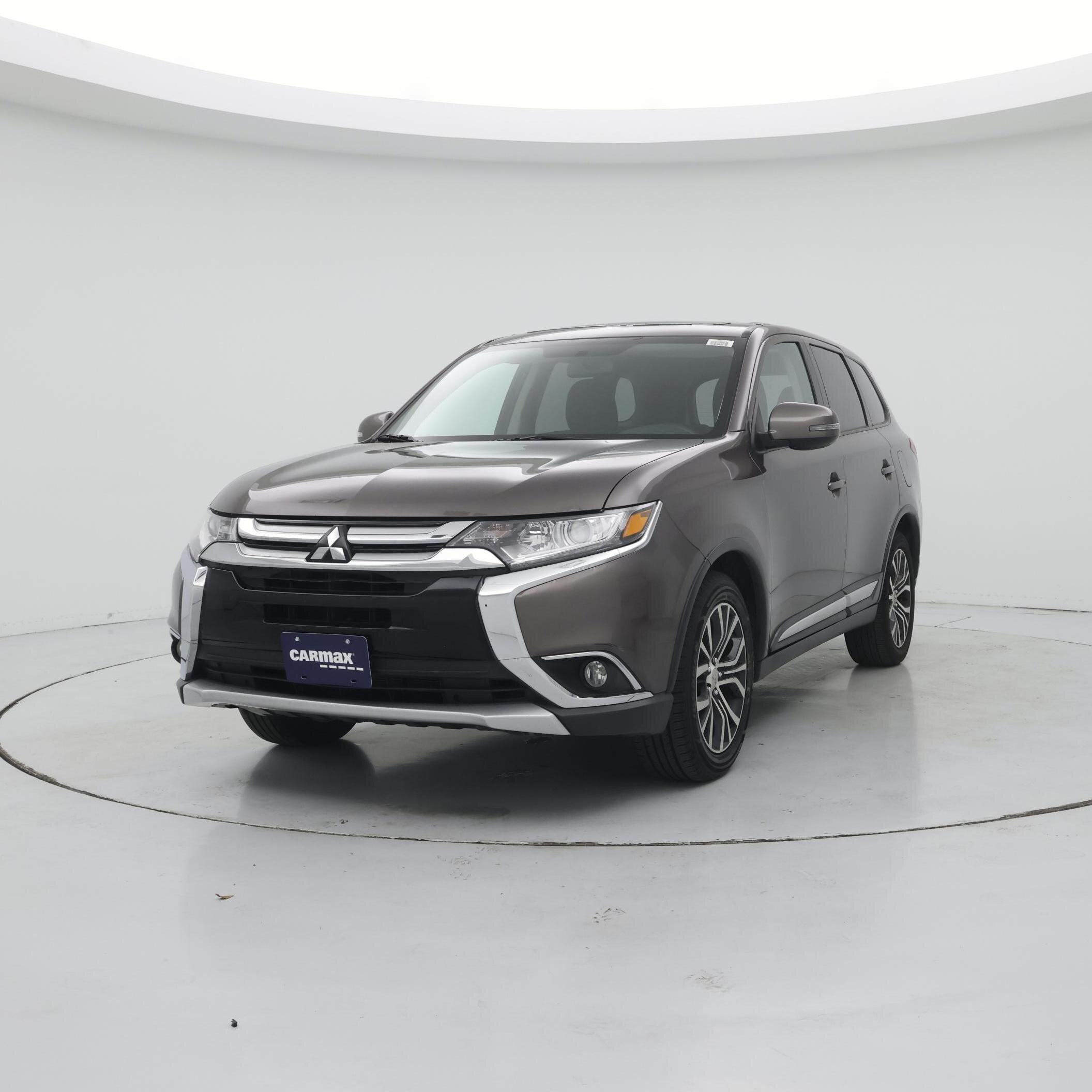Thumbnail: 2017 Mitsubishi Outlander - 4