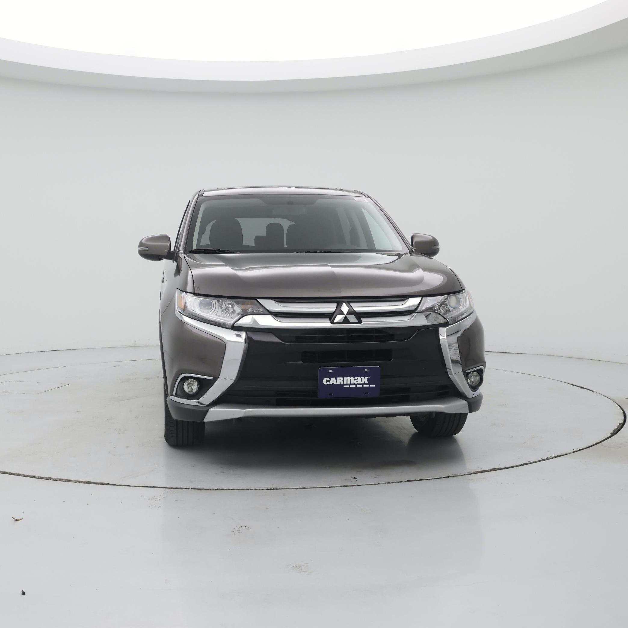 Thumbnail: 2017 Mitsubishi Outlander - 5