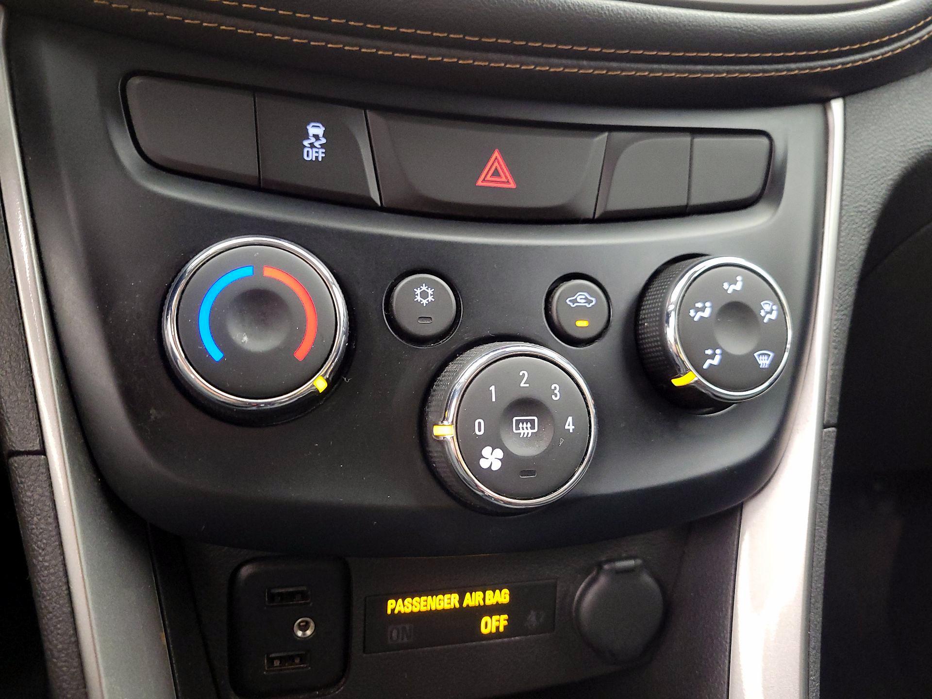 Thumbnail: 2020 Chevrolet Trax - 16