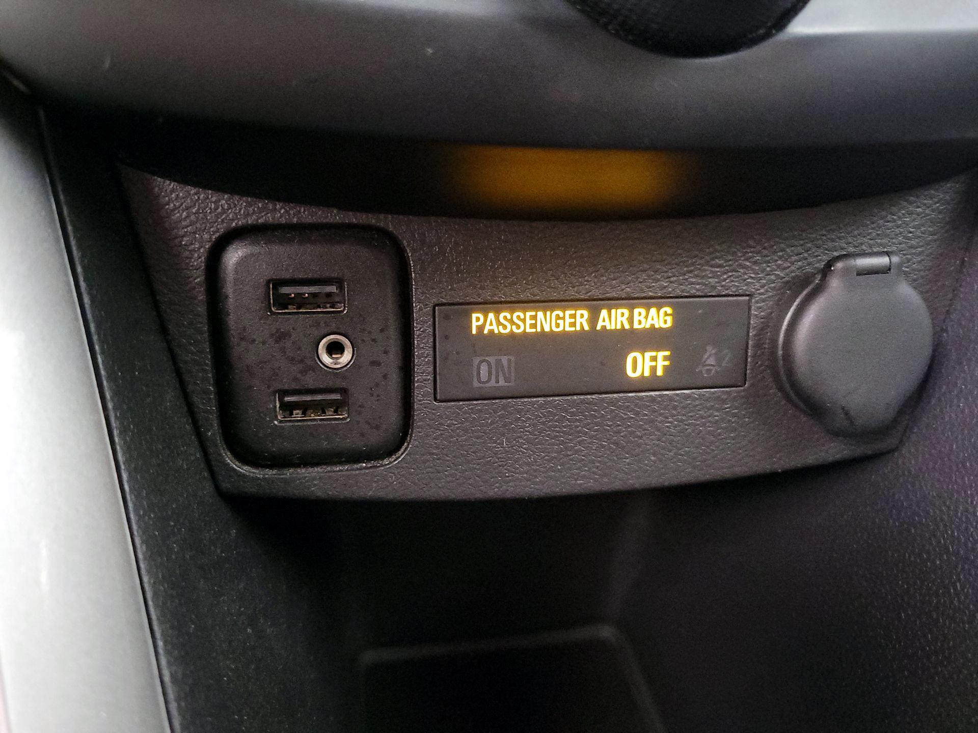 Thumbnail: 2020 Chevrolet Trax - 18