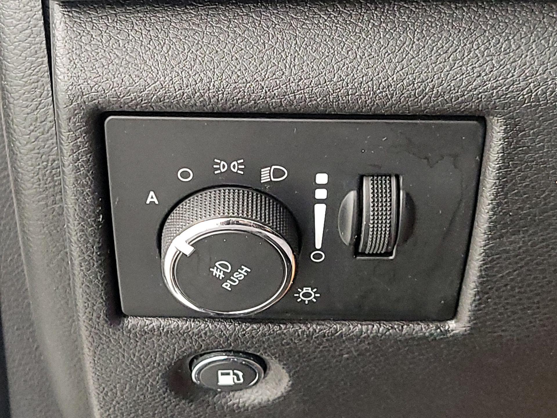 Thumbnail: 2020 Jeep Grand Cherokee - 13