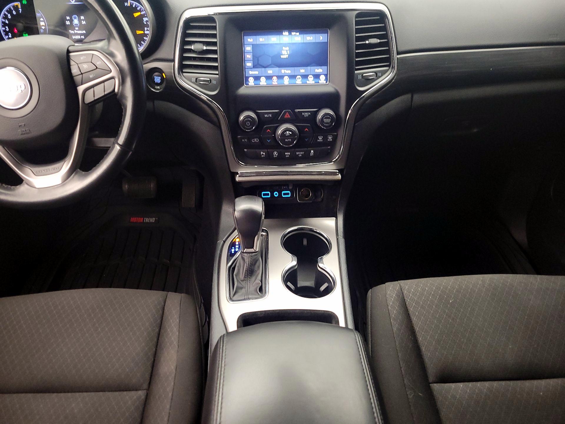 Thumbnail: 2020 Jeep Grand Cherokee - 17