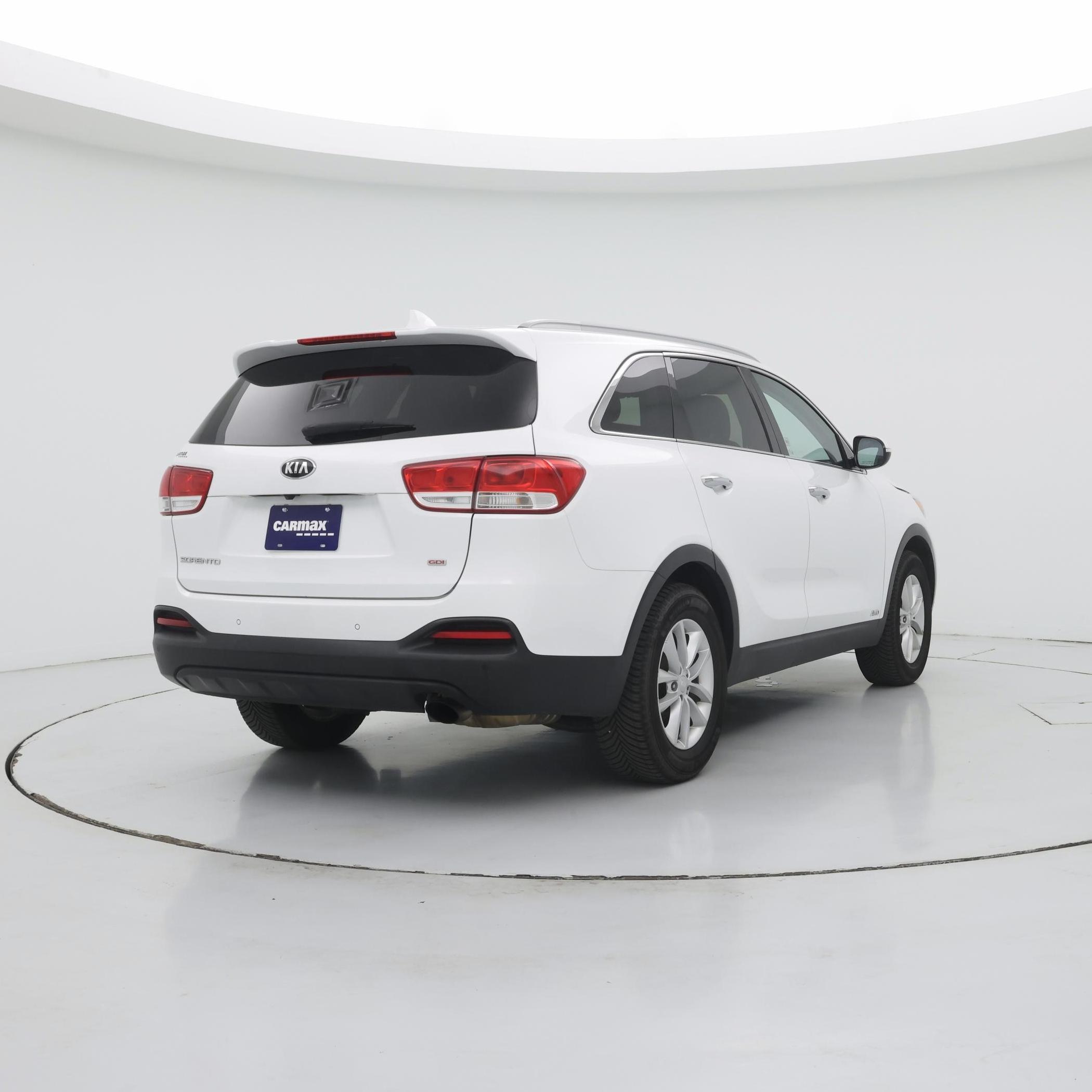 Thumbnail: 2017 Kia Sorento - 8