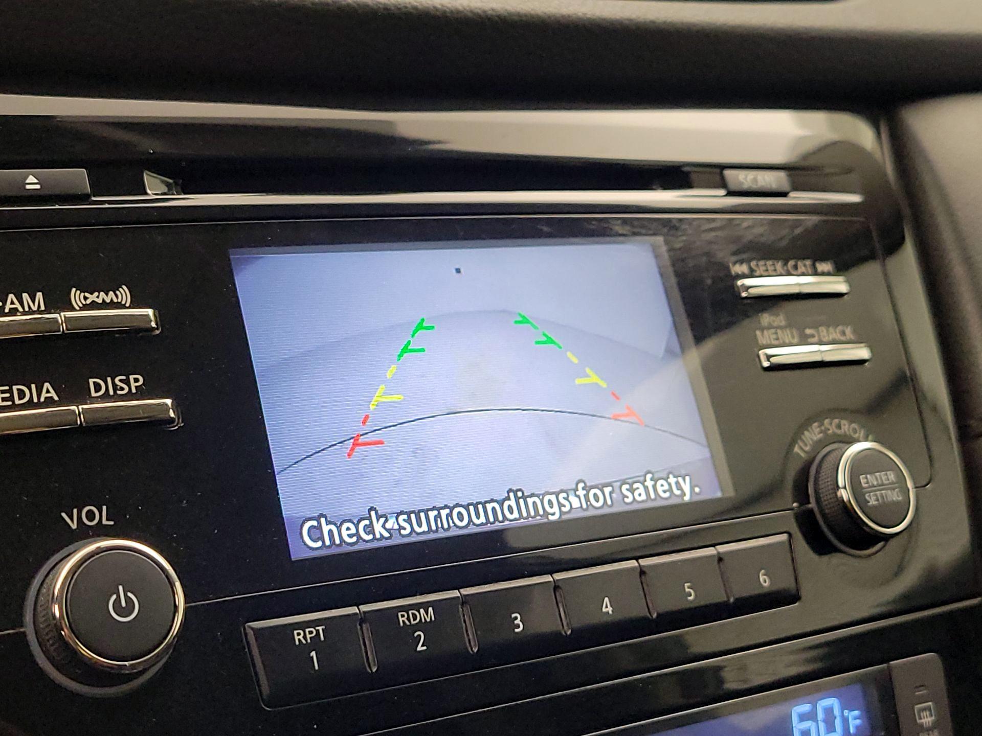 Thumbnail: 2017 Nissan Rogue - 14