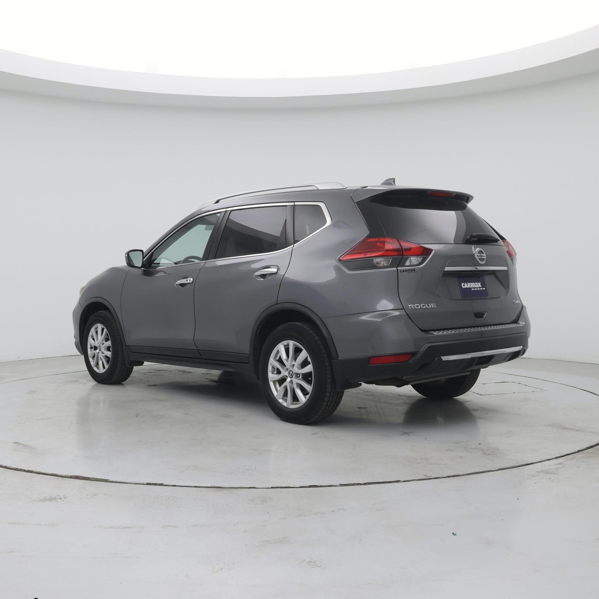 Thumbnail: 2017 Nissan Rogue - 2