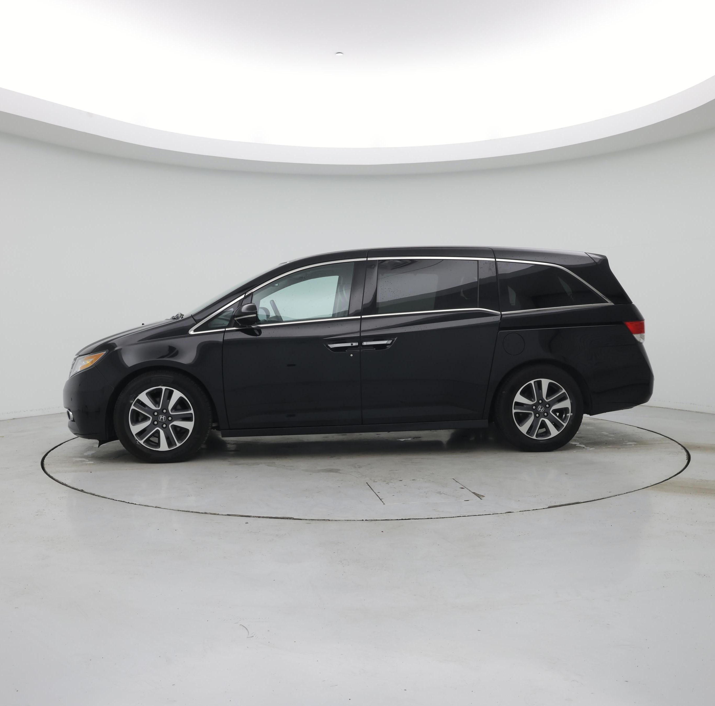 Thumbnail: 2015 Honda Odyssey - 3