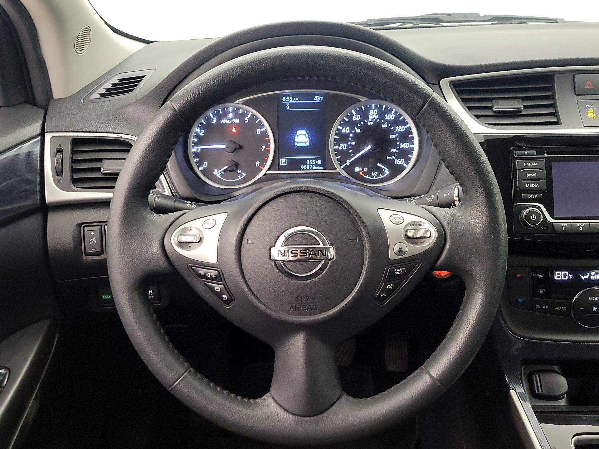 Thumbnail: 2018 Nissan Sentra - 10