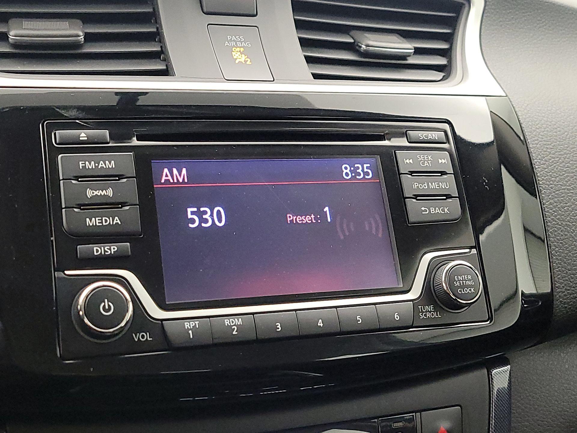 Thumbnail: 2018 Nissan Sentra - 15